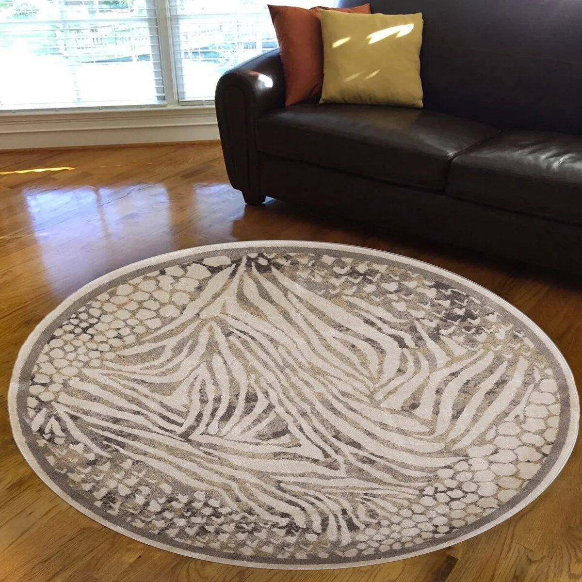 Admire Home Living Gallina Contemporary Animal Print Area Rug