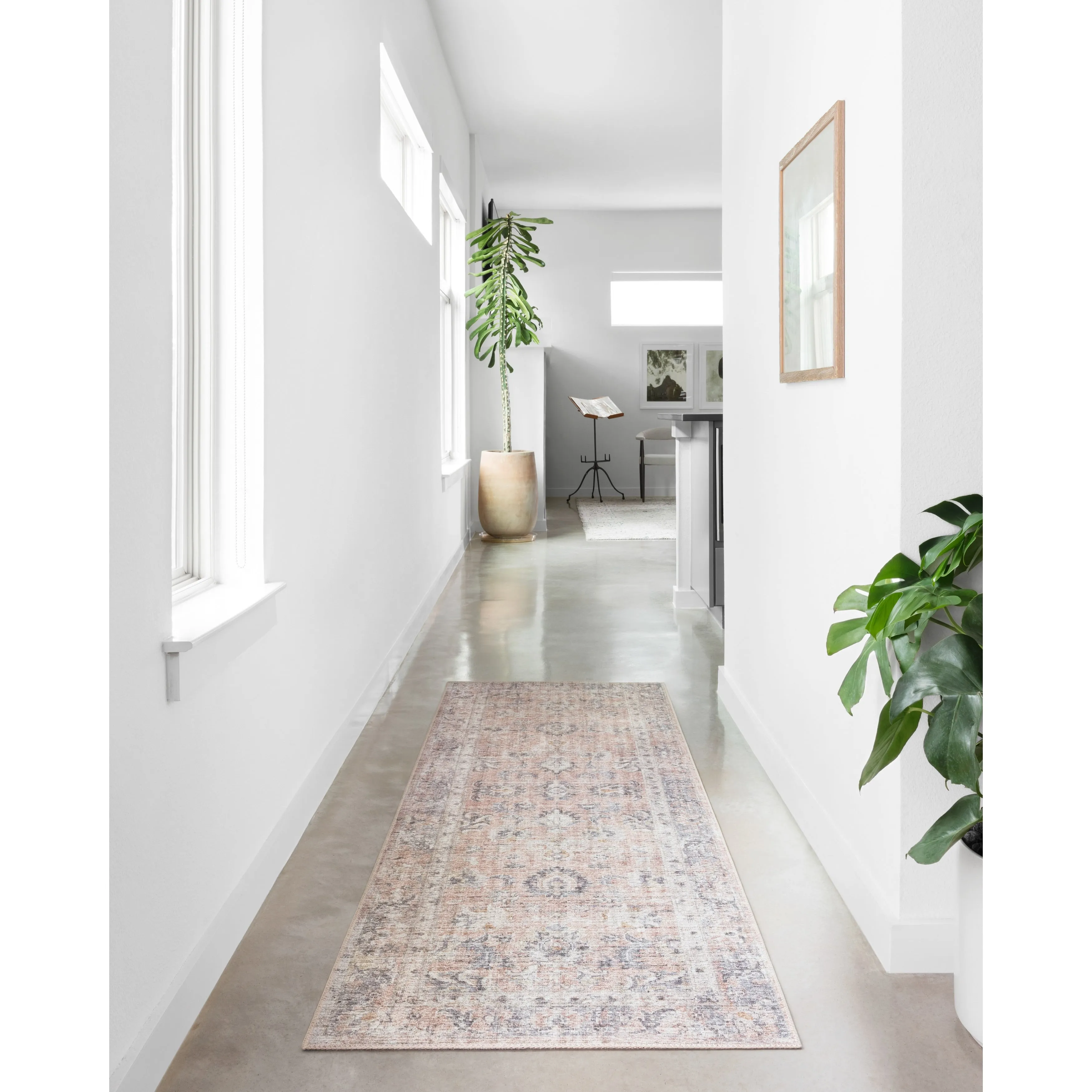 Alexander Home Leanne Distressed Oriental Printed Area Rug