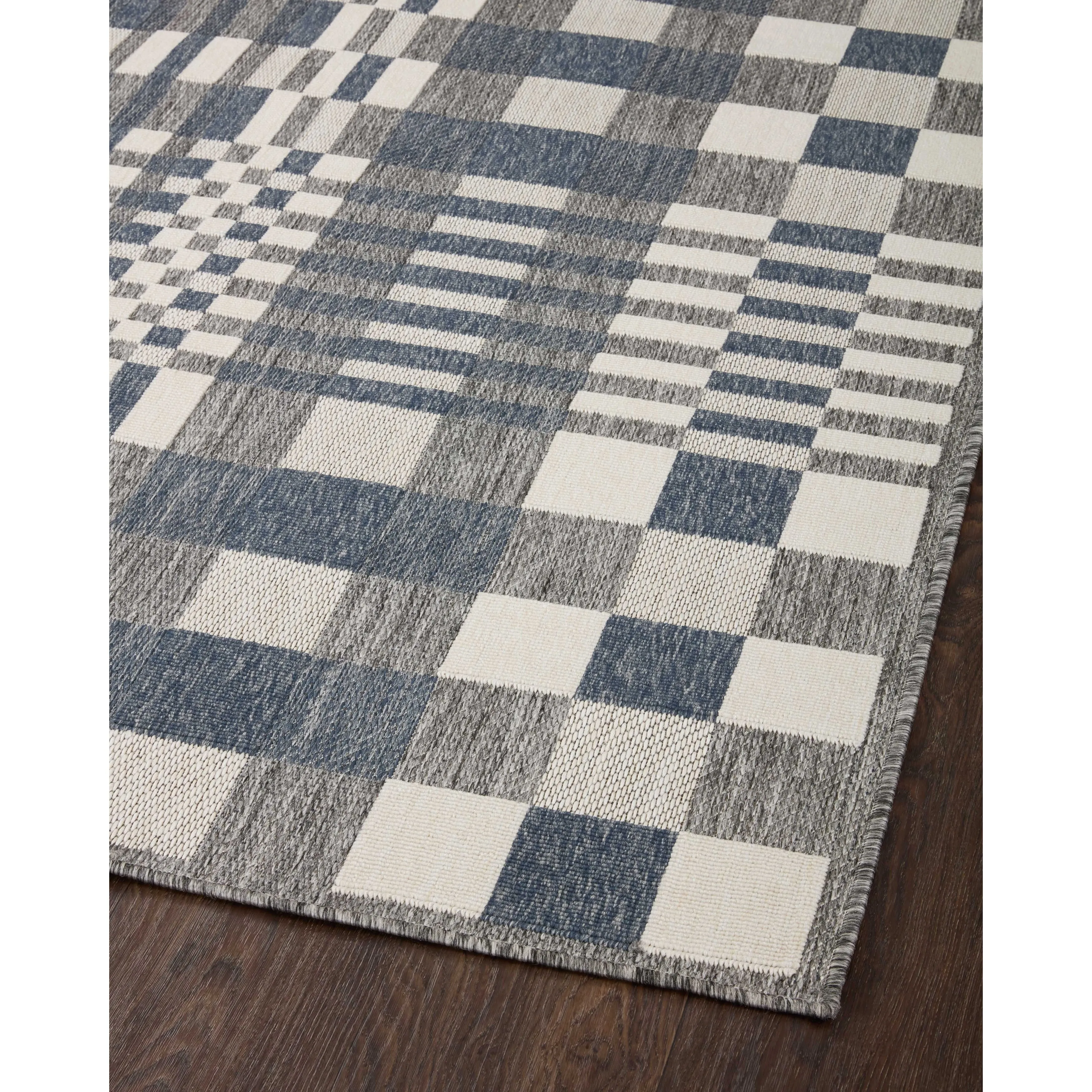 Alexander Home Renee Modern Buffalo Check Indoor / Outdoor Rug