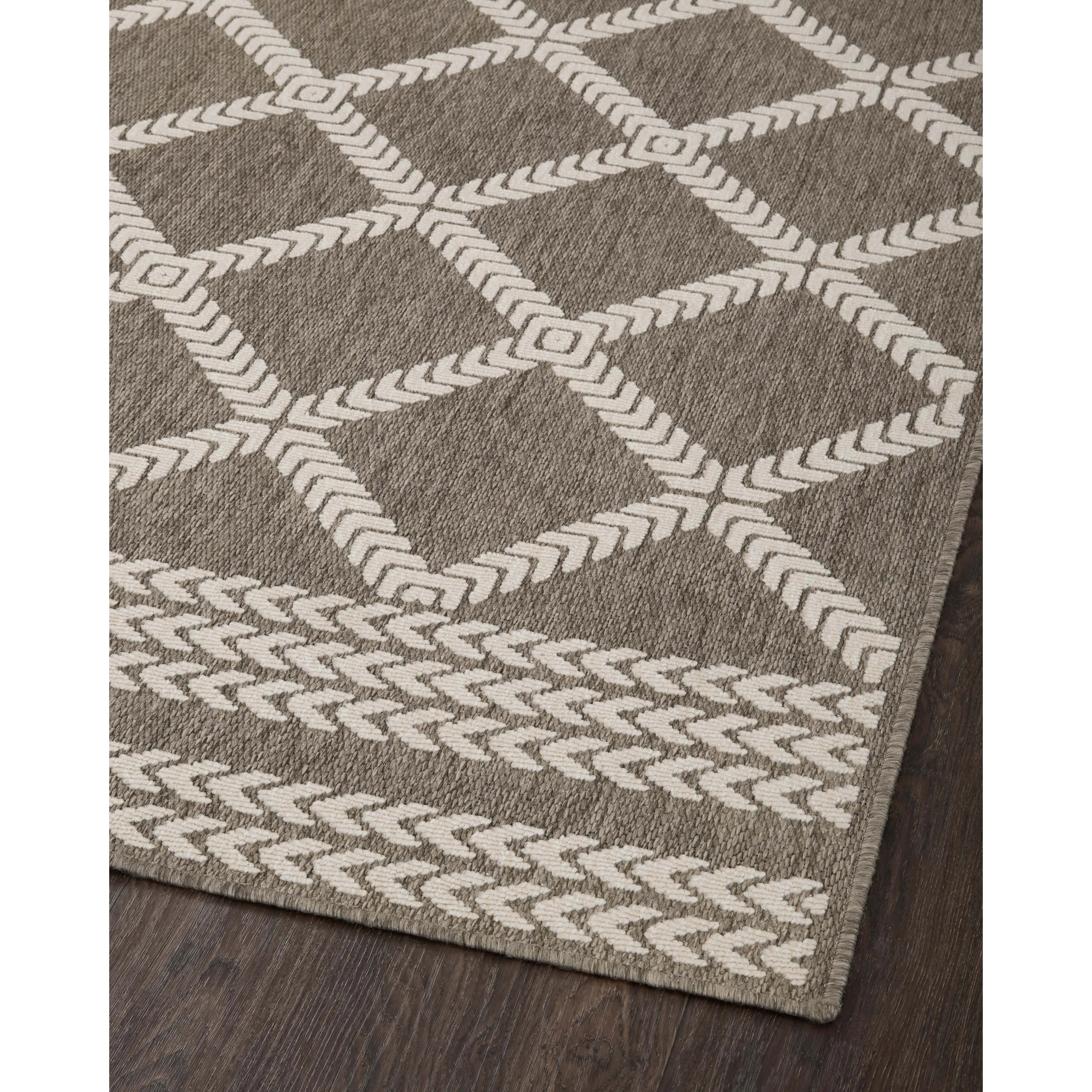 Alexander Home Renee Modern Trellis Indoor / Outdoor Rug