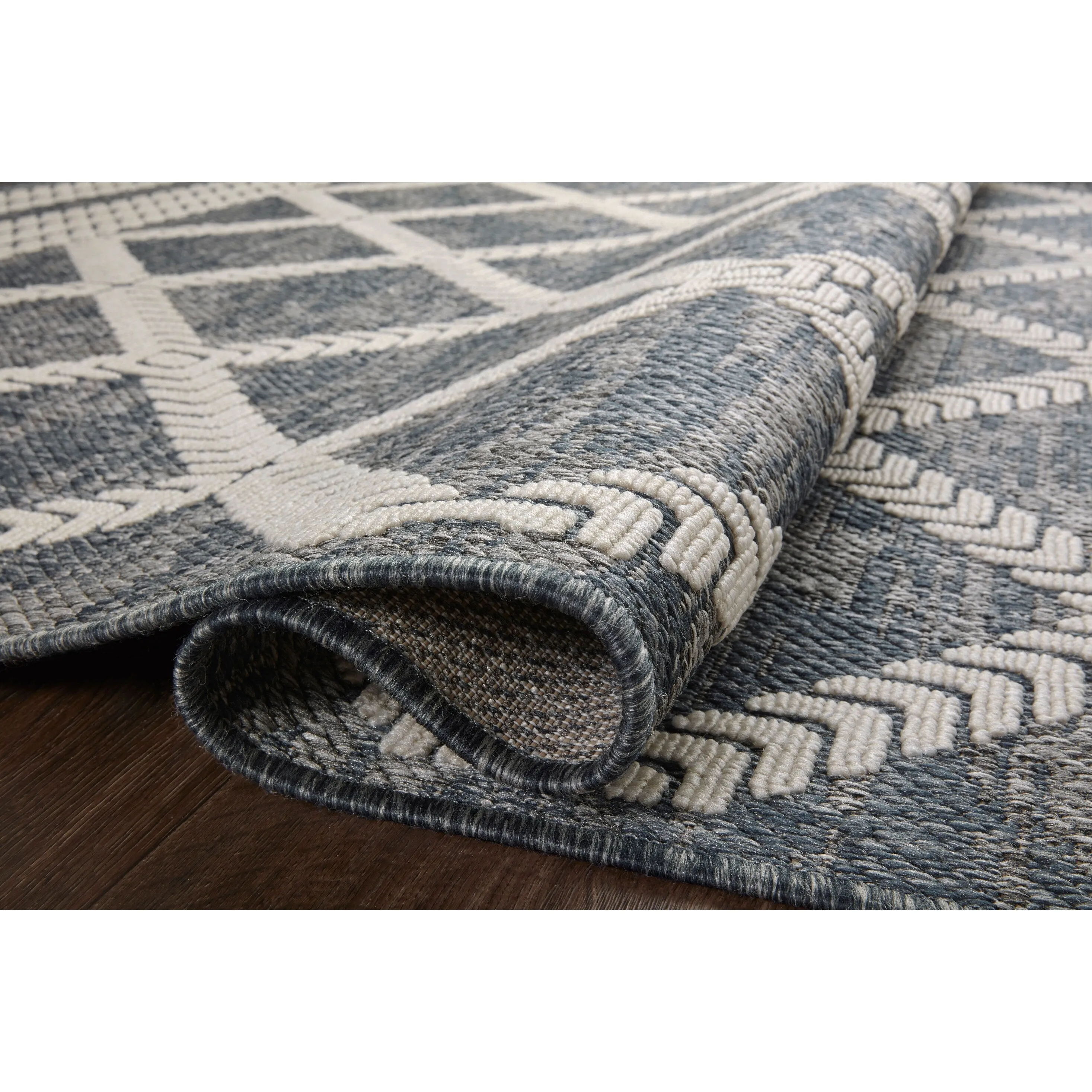 Alexander Home Renee Modern Trellis Indoor / Outdoor Rug