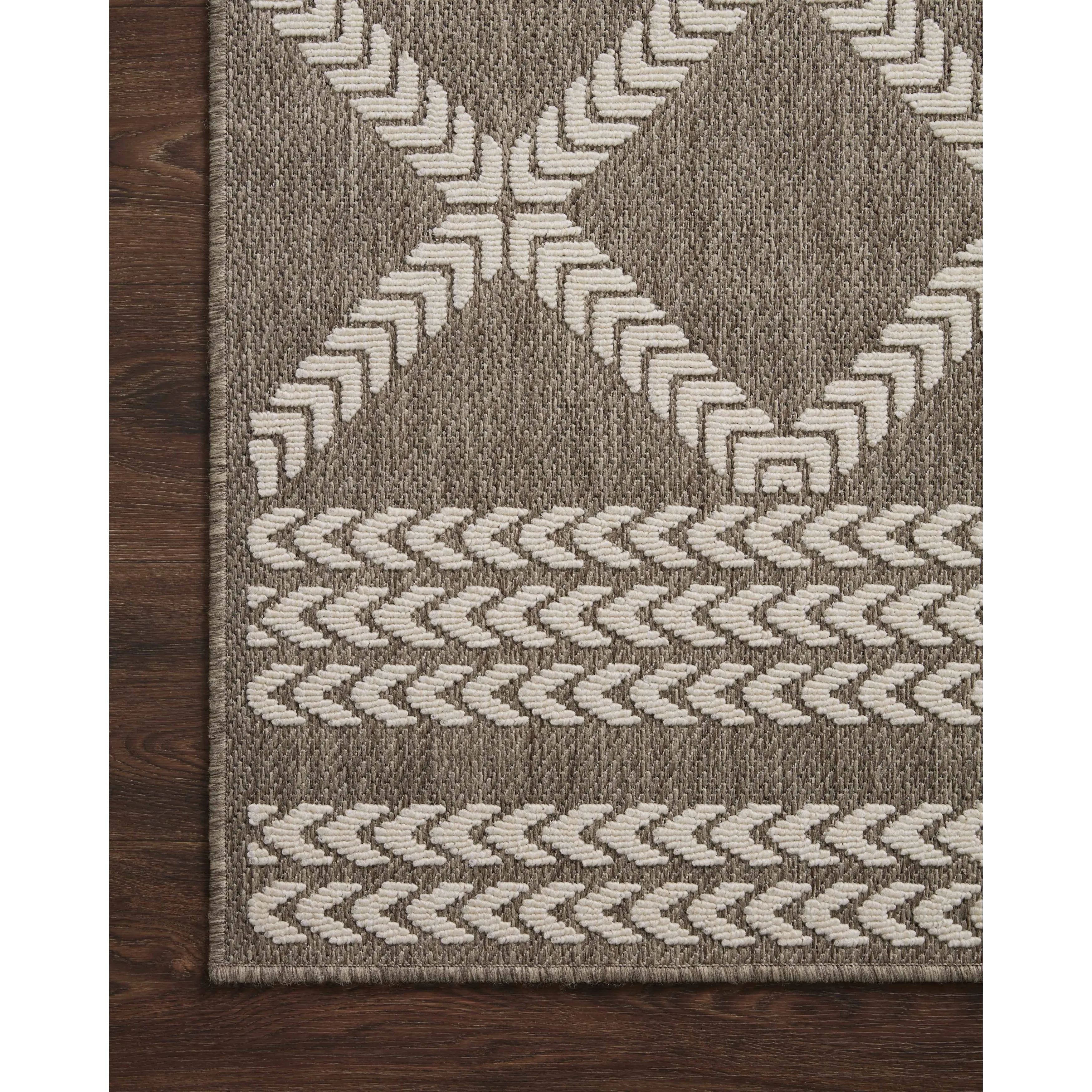 Alexander Home Renee Modern Trellis Indoor / Outdoor Rug