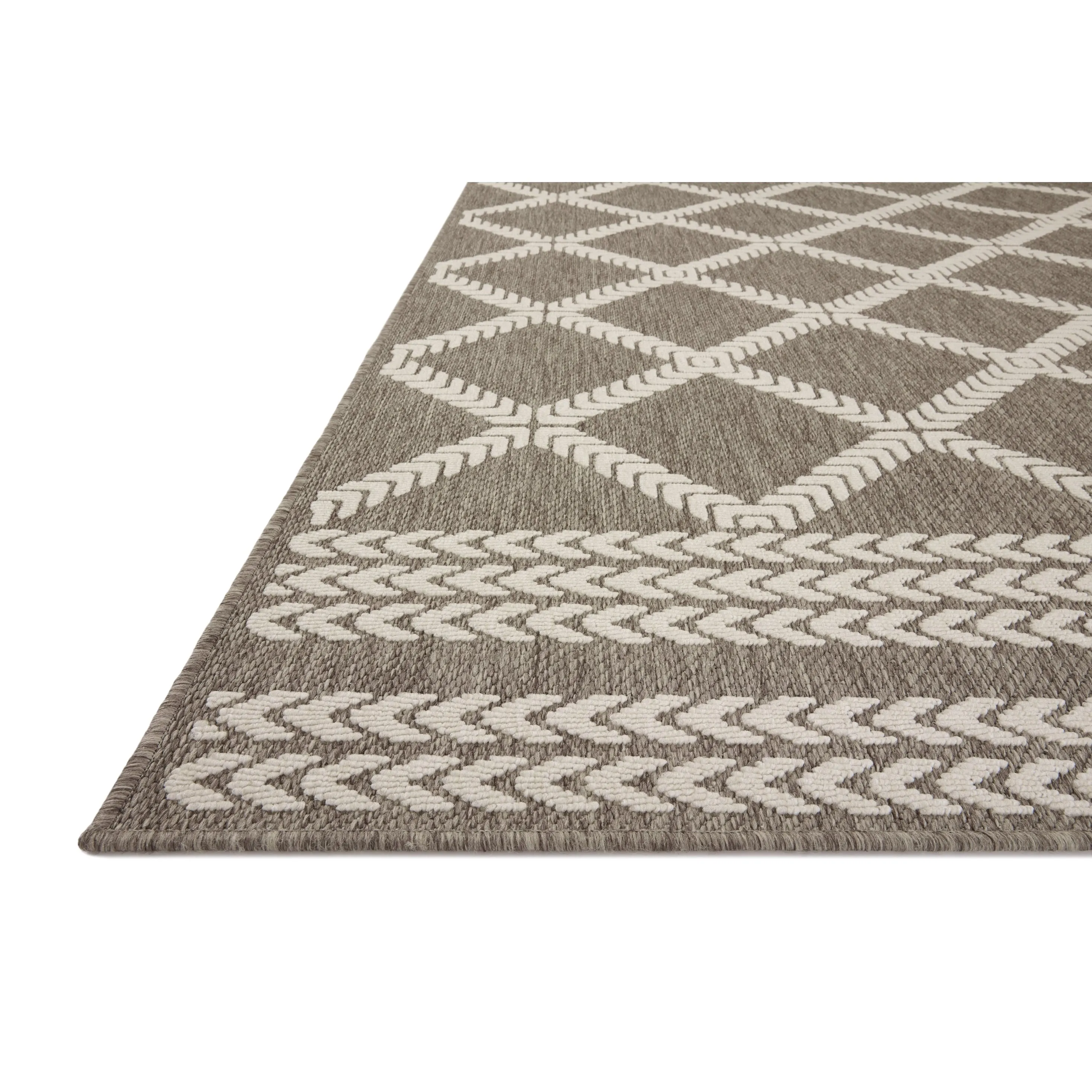 Alexander Home Renee Modern Trellis Indoor / Outdoor Rug