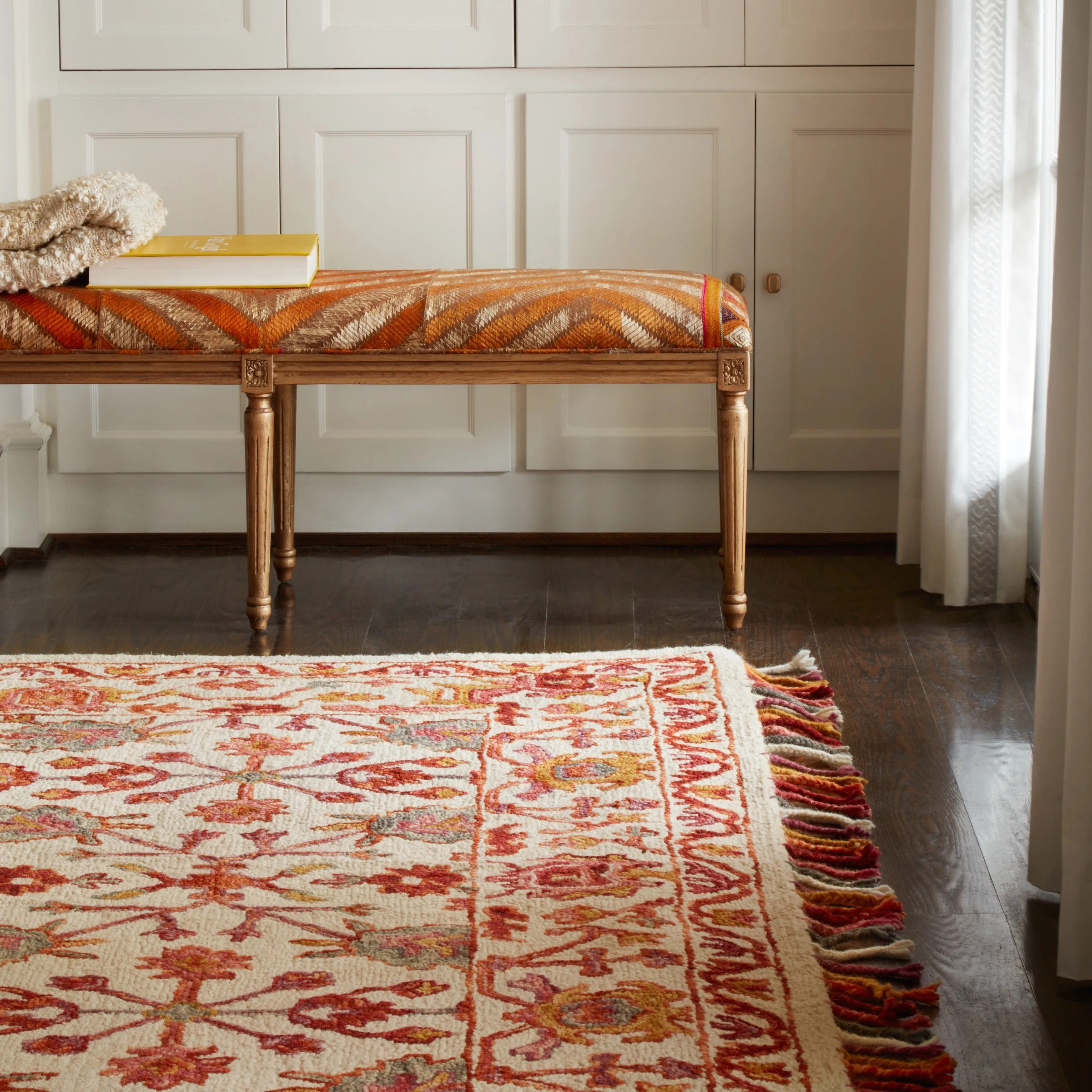 Alexander Home Sahara Botanical Berry Hand-Hooked Wool Area Rug