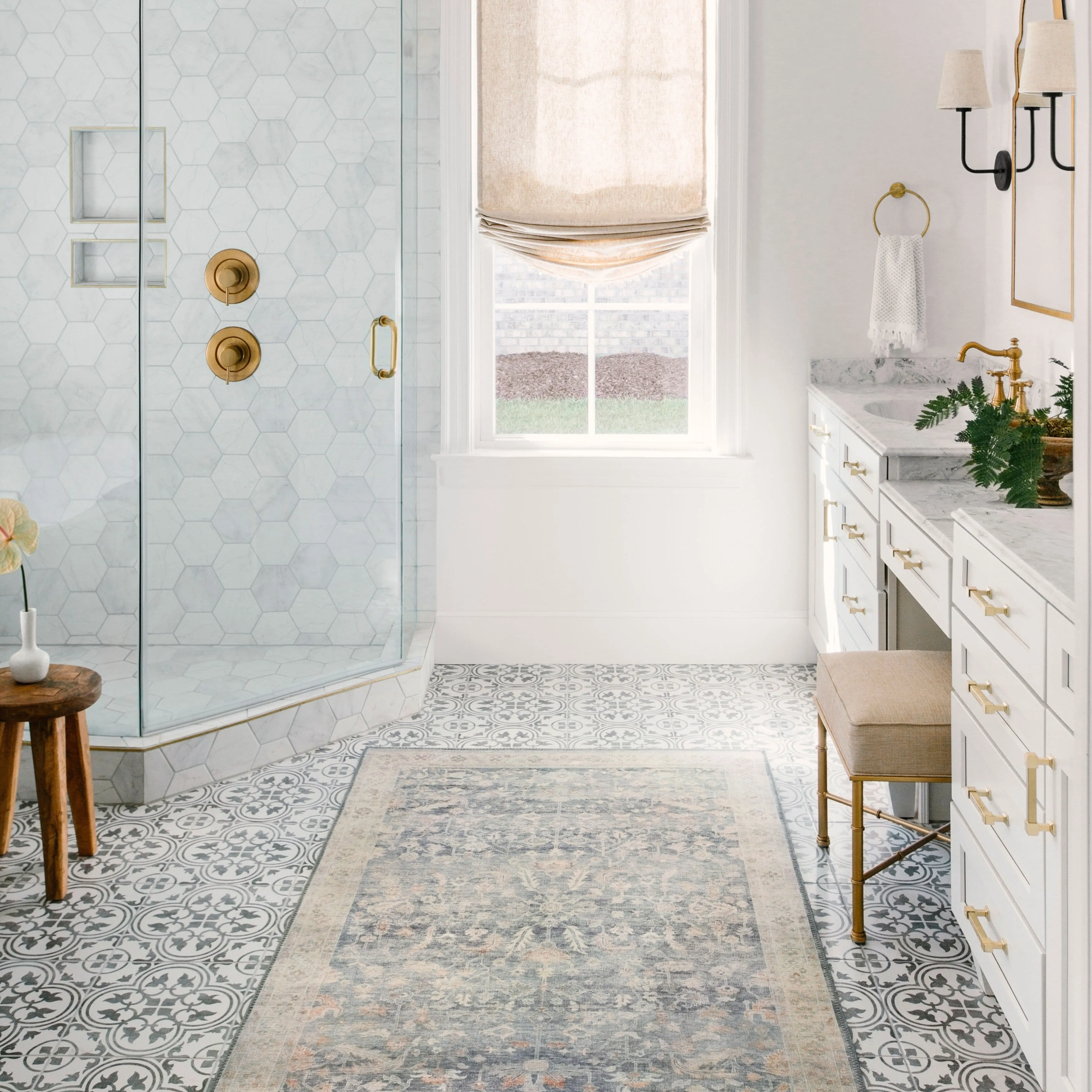 Alexander Home Venetian Printed Botanical Distressed Area Rug