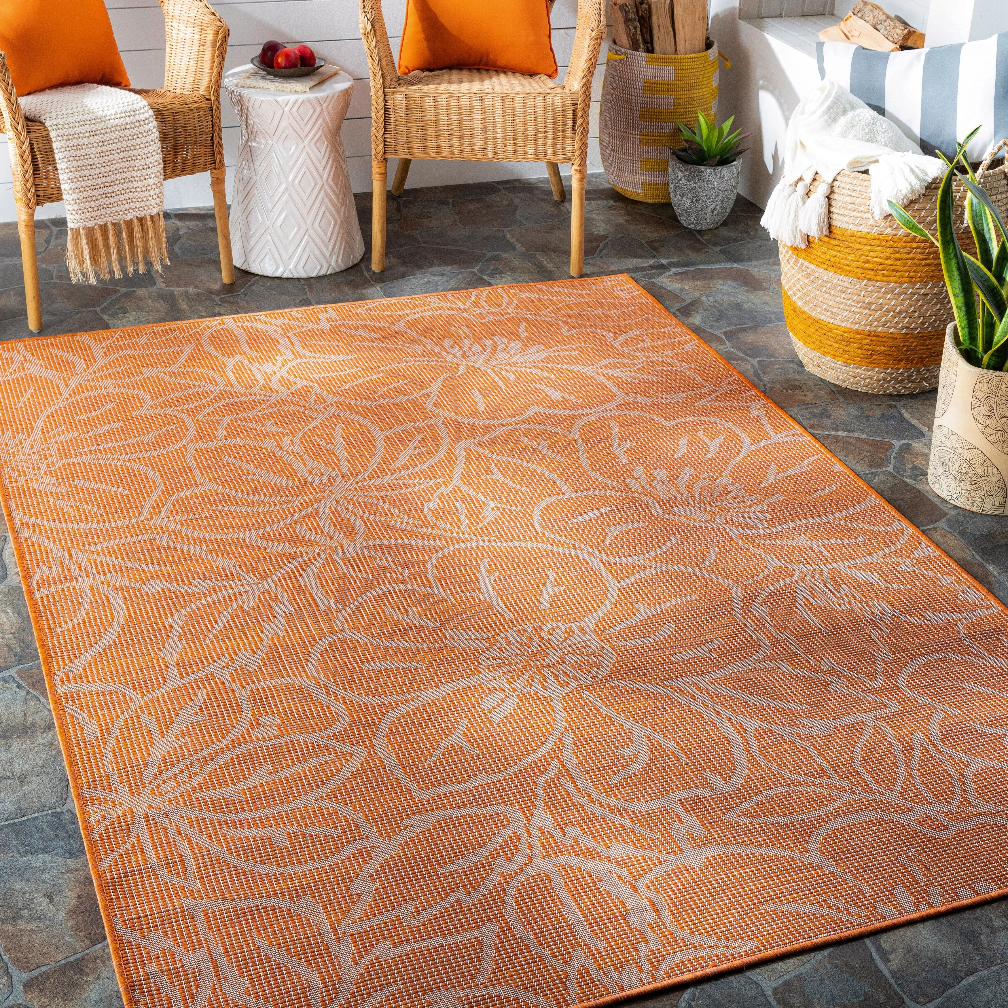 Artistic Weavers Hadley Indoor / Outdoor Floral Area Rug
