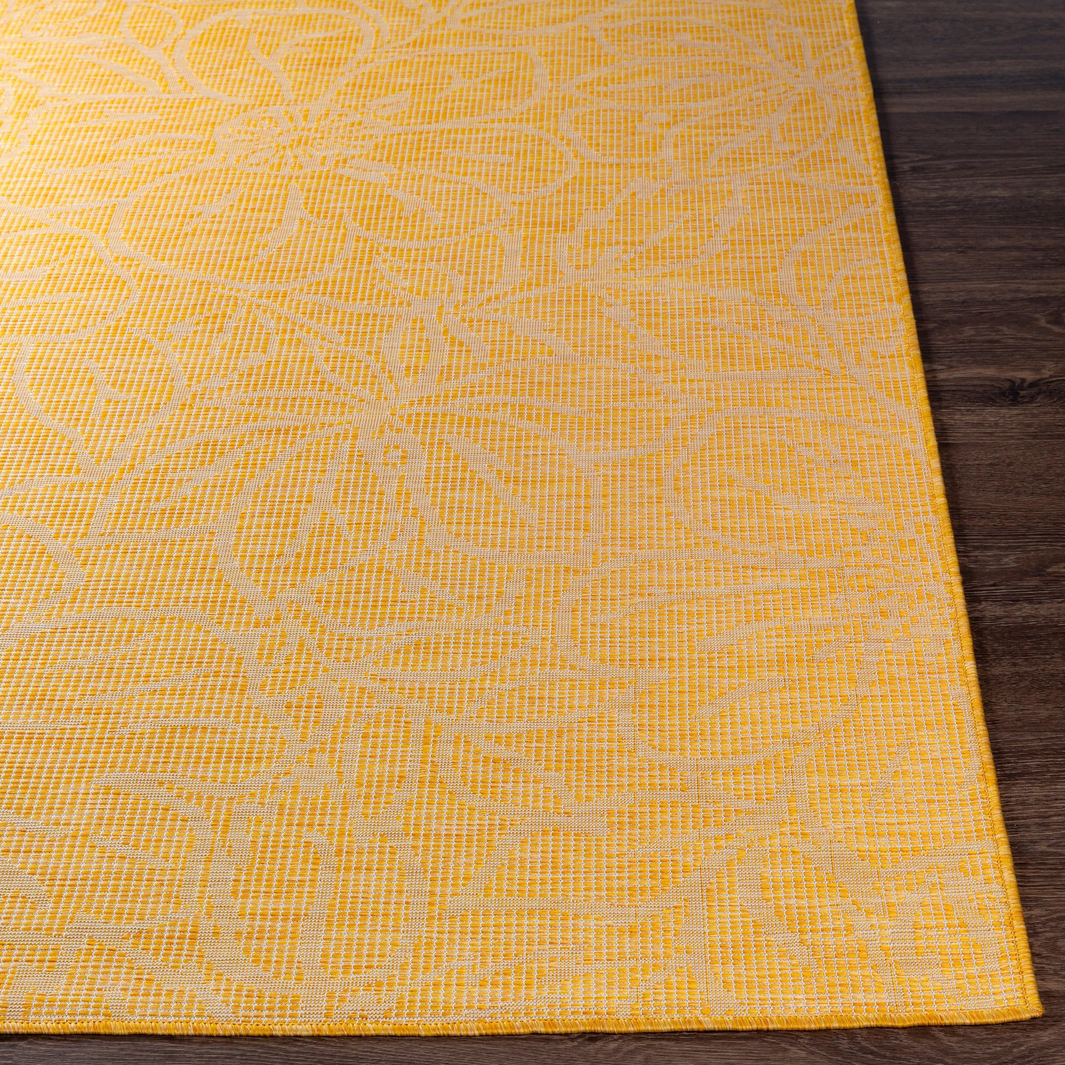 Artistic Weavers Hadley Indoor / Outdoor Floral Area Rug
