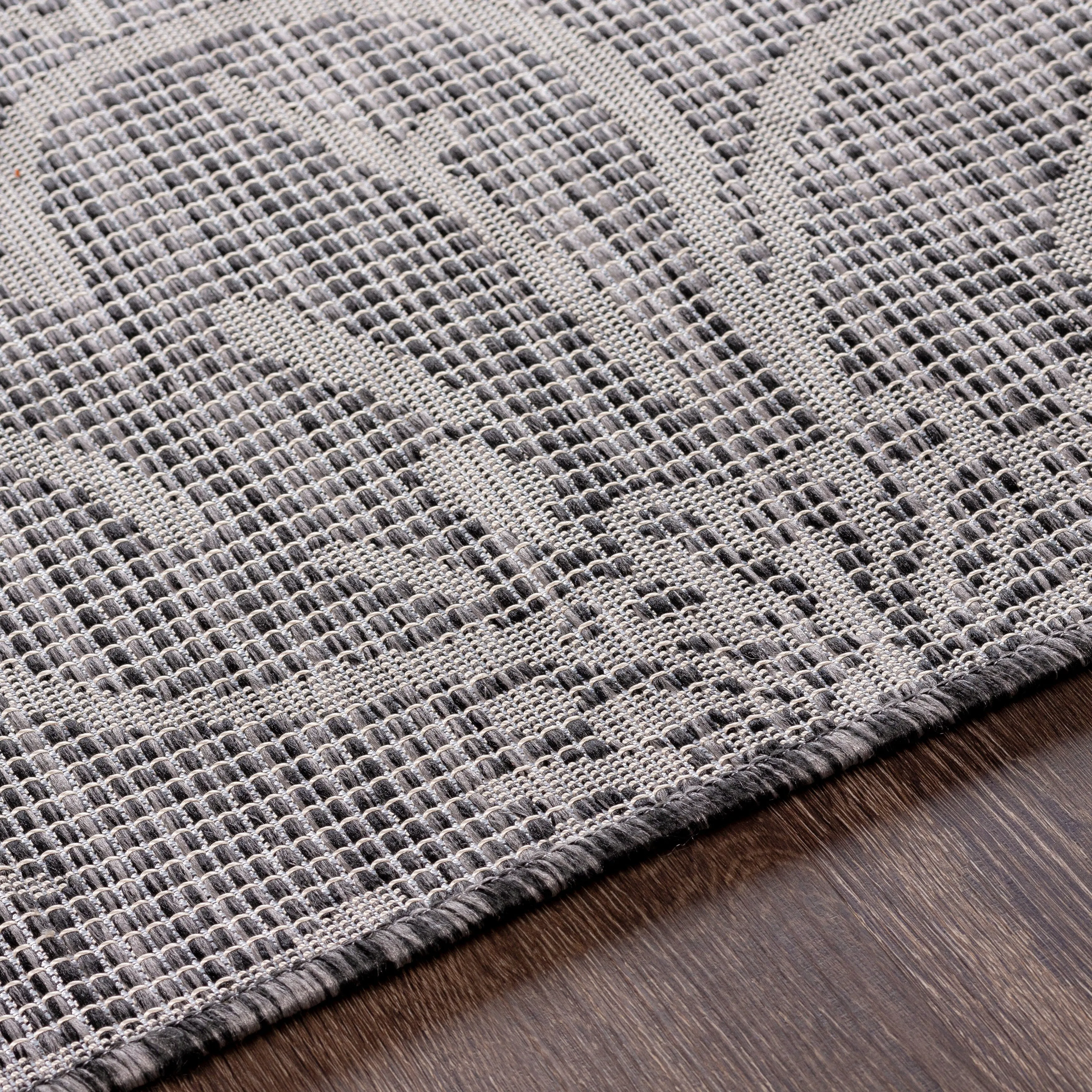 Artistic Weavers Hadley Indoor / Outdoor Floral Area Rug