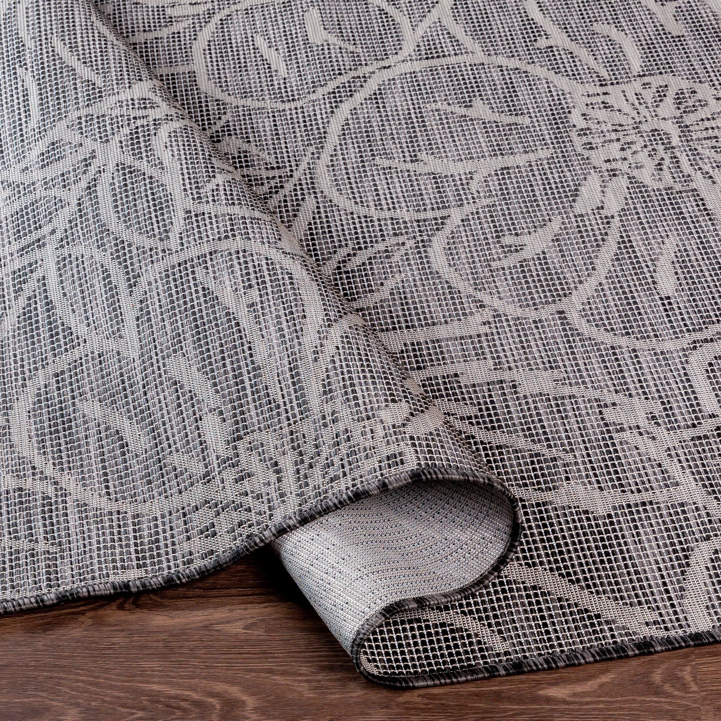 Artistic Weavers Hadley Indoor / Outdoor Floral Area Rug