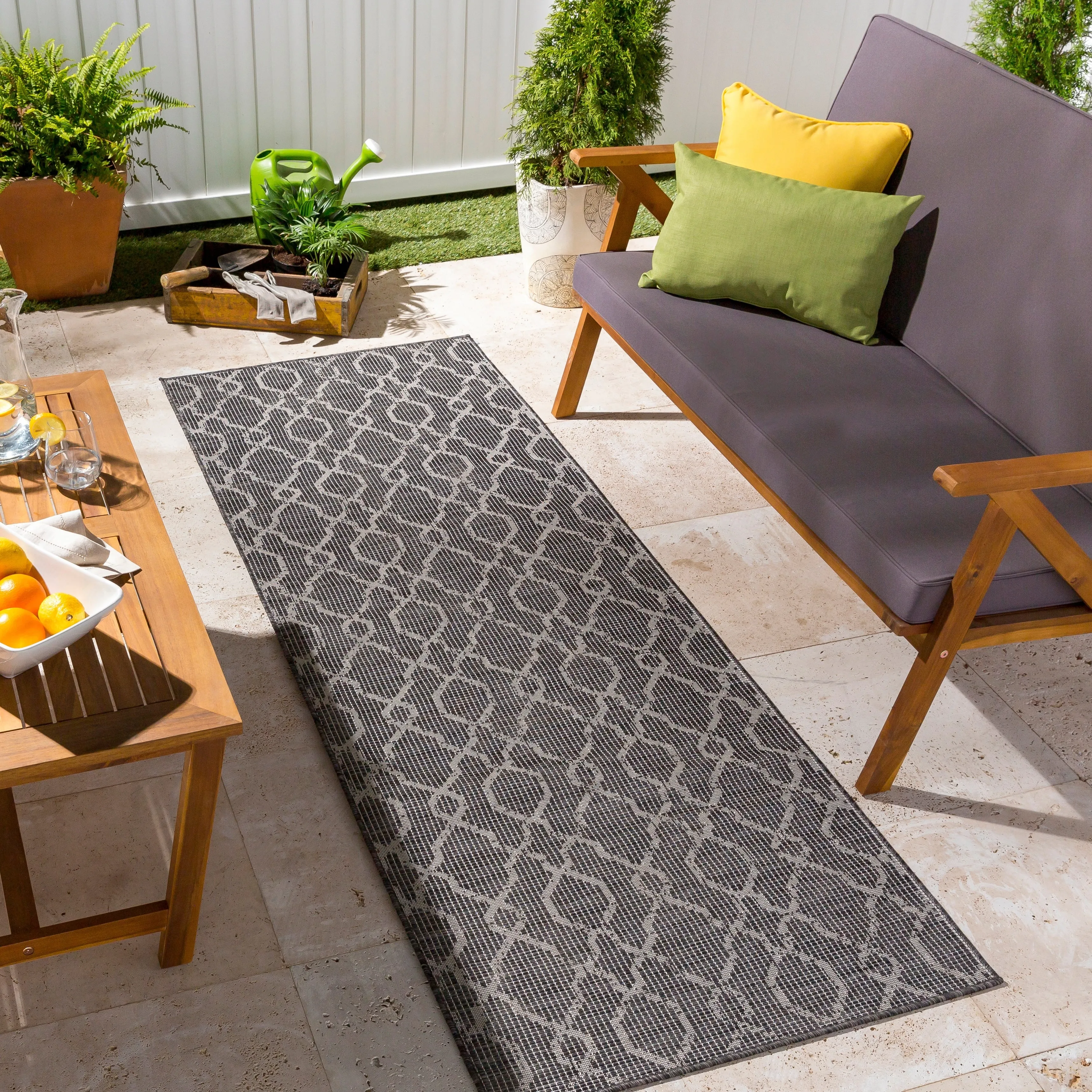 Artistic Weavers Jaylah Indoor / Outdoor Trellis Area Rug