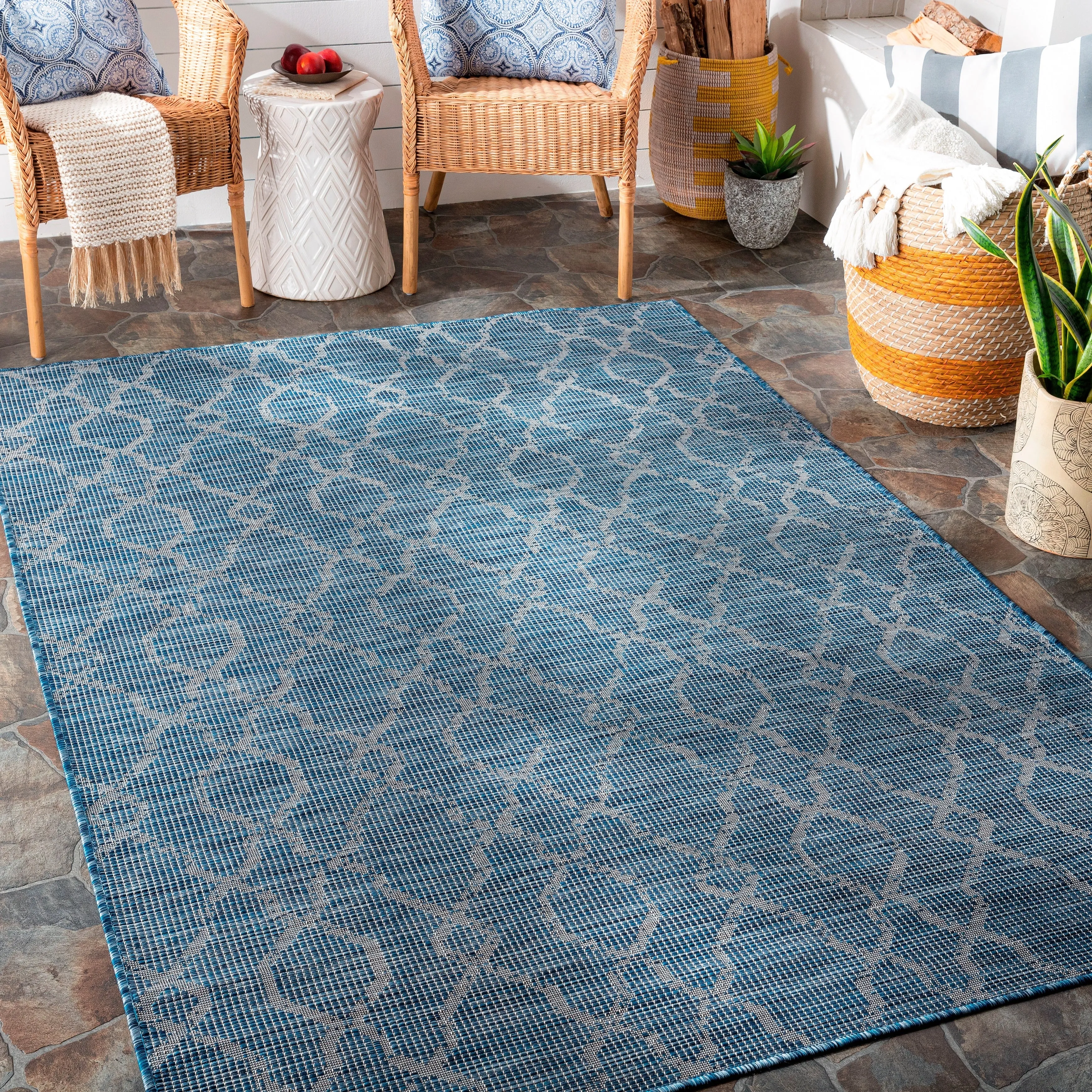 Artistic Weavers Jaylah Indoor / Outdoor Trellis Area Rug