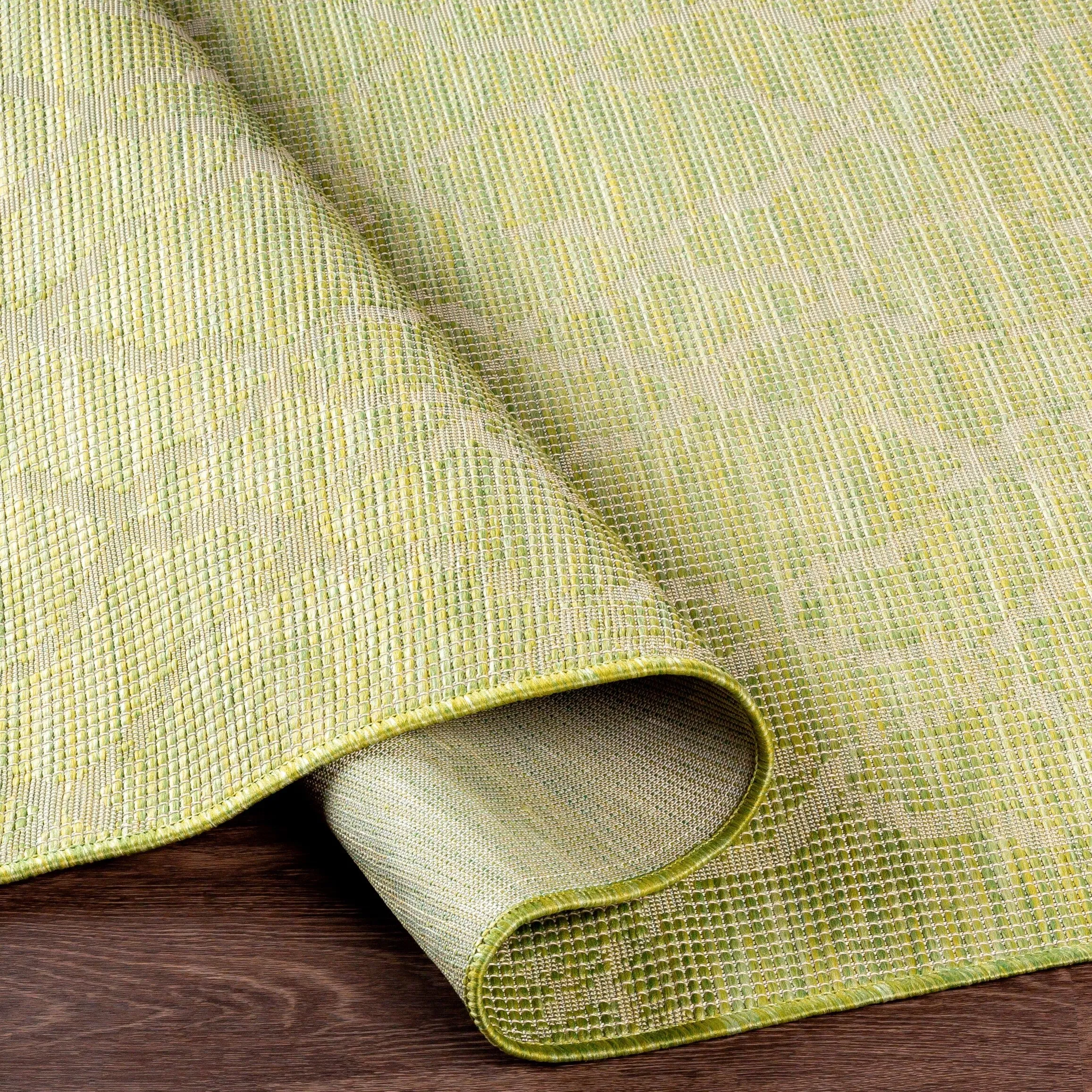 Artistic Weavers Jaylah Indoor / Outdoor Trellis Area Rug