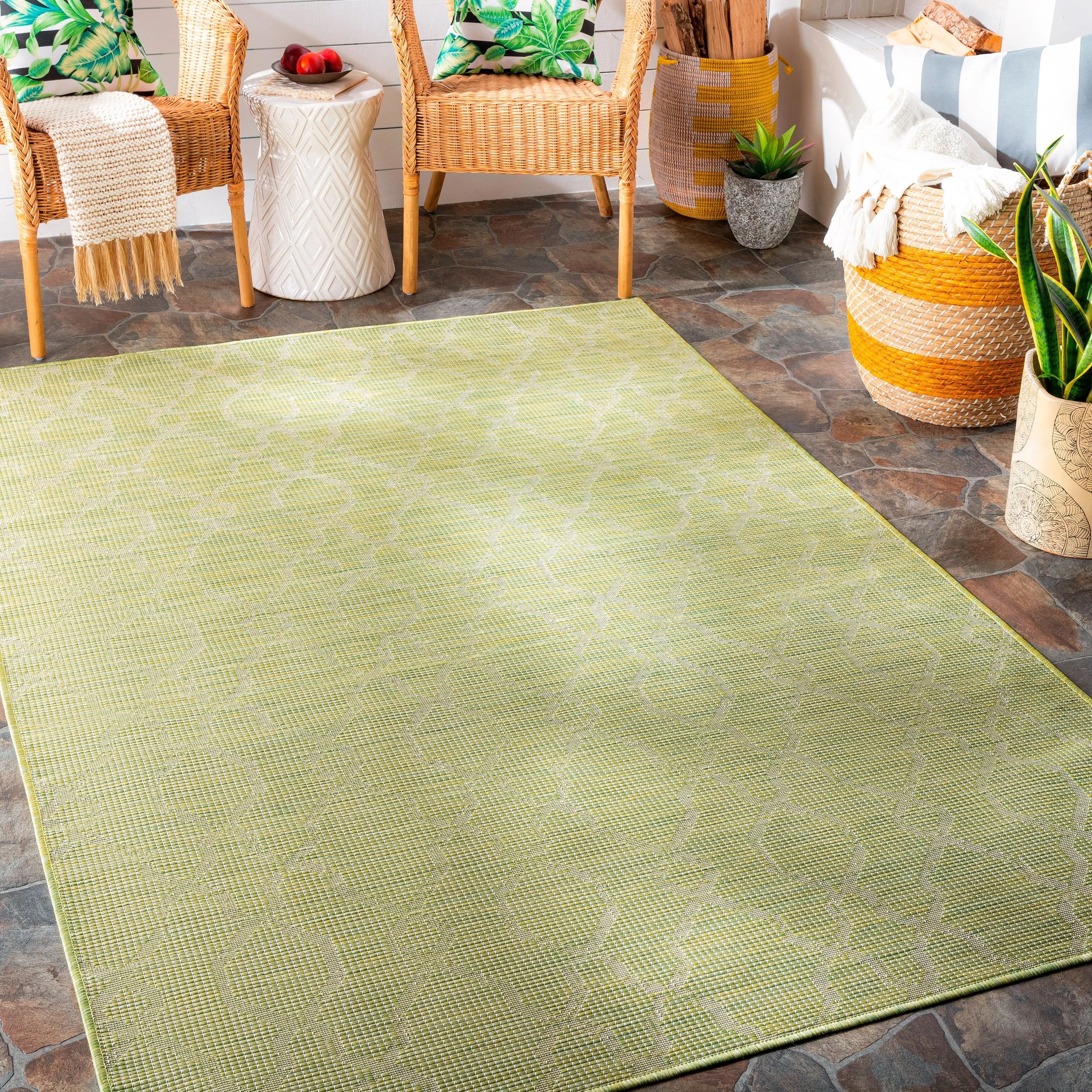 Artistic Weavers Jaylah Indoor / Outdoor Trellis Area Rug