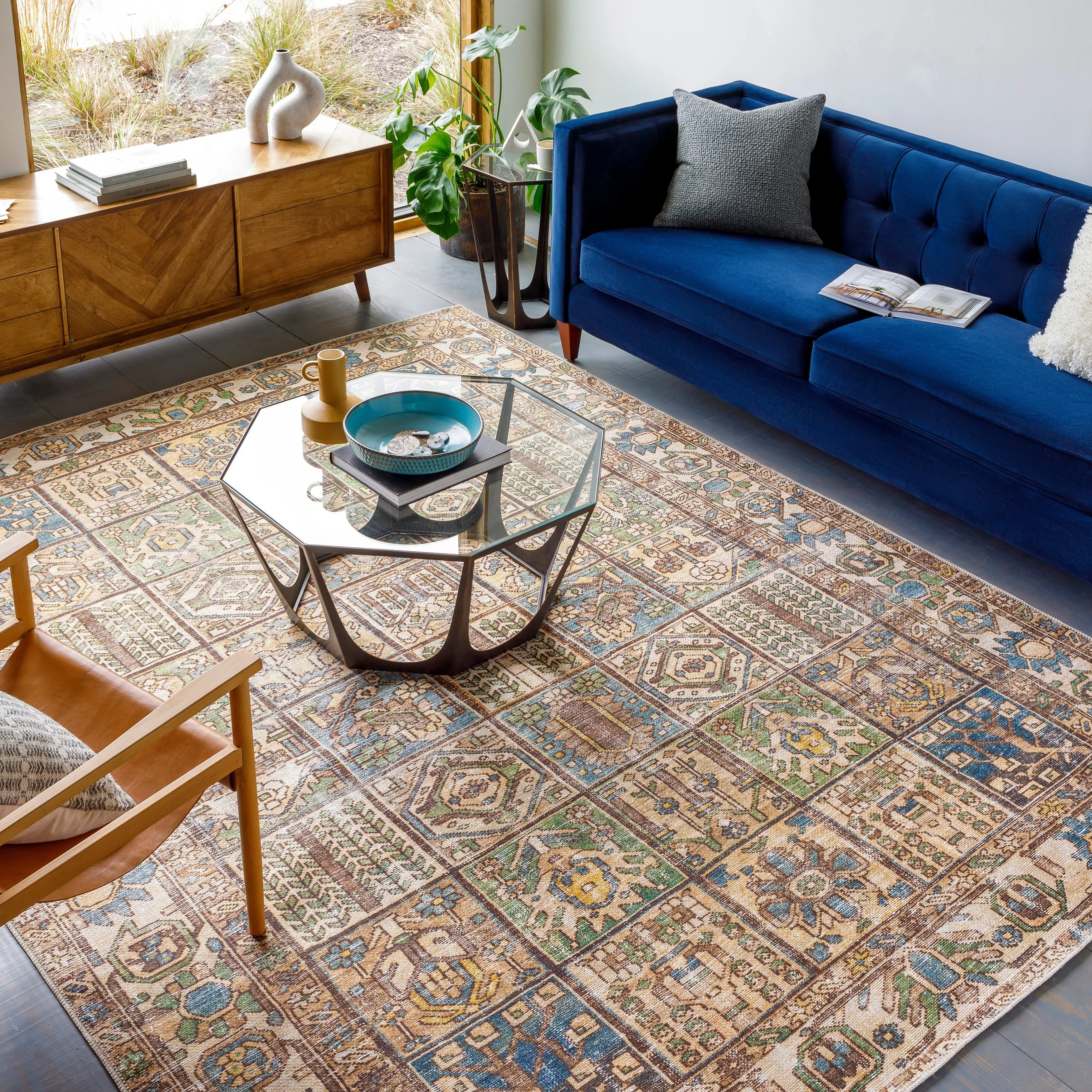 Artistic Weavers Lukae Machine Washable Vintage Border Area Rug