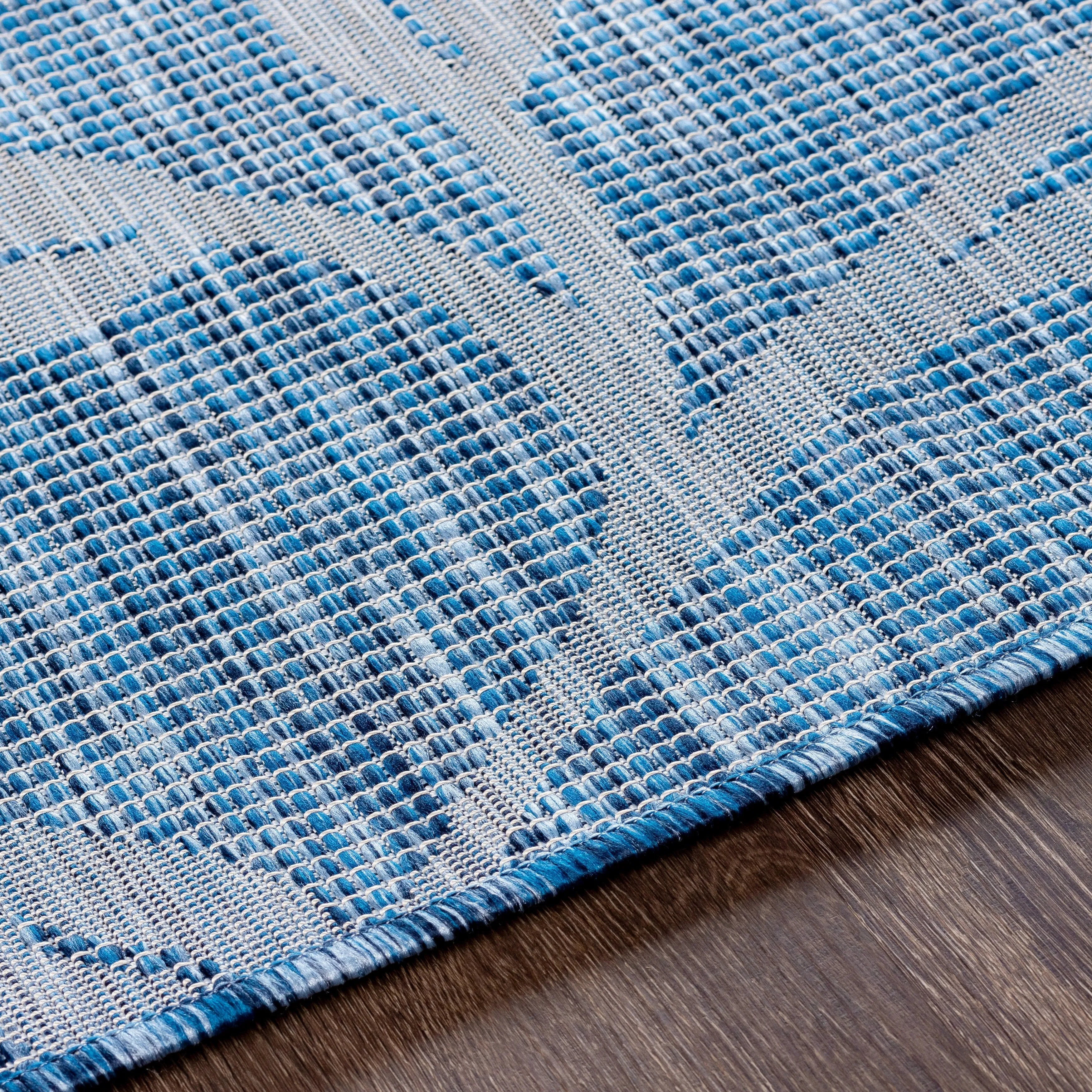 Artistic Weavers Otis Indoor / Outdoor Floral Area Rug