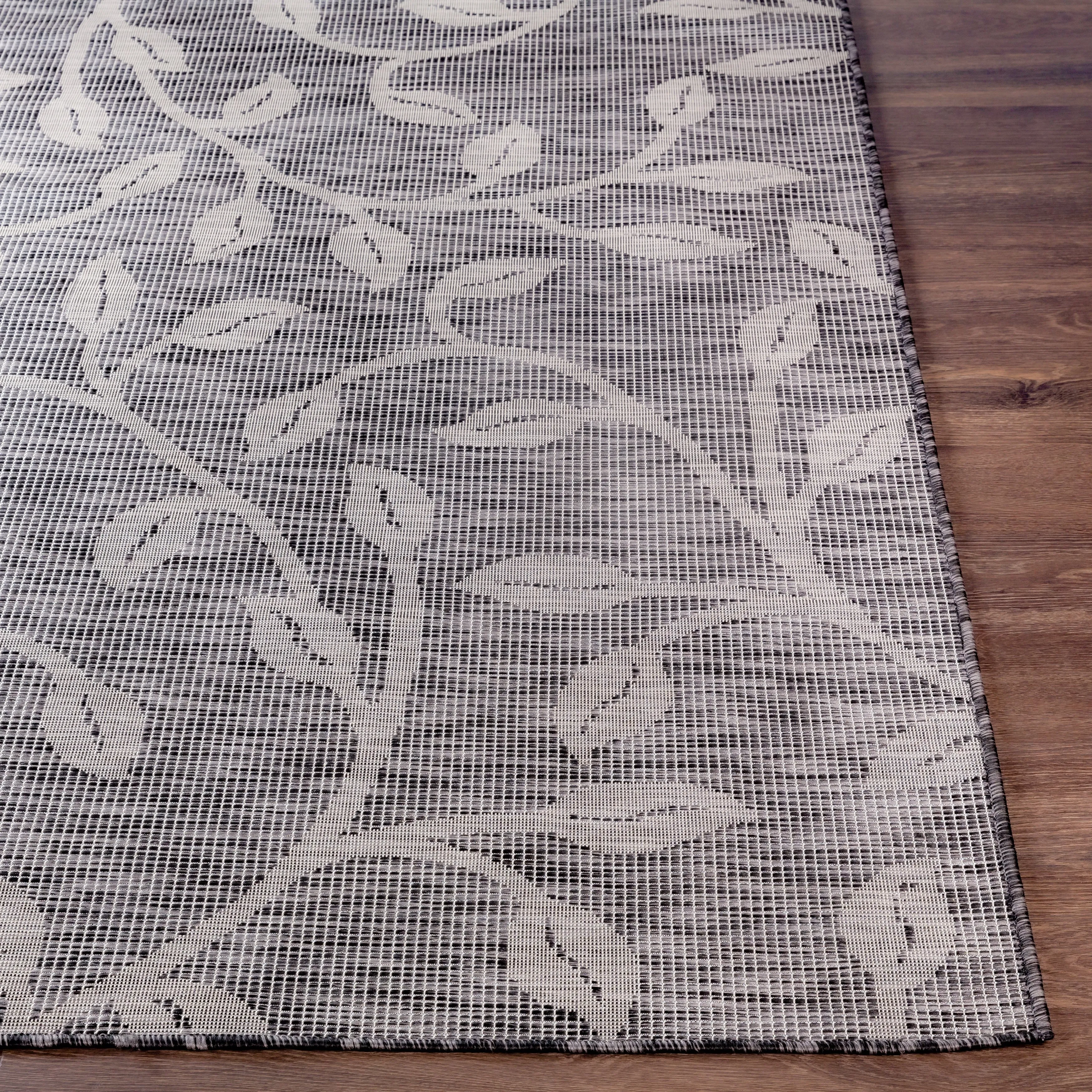 Artistic Weavers Otis Indoor / Outdoor Floral Area Rug