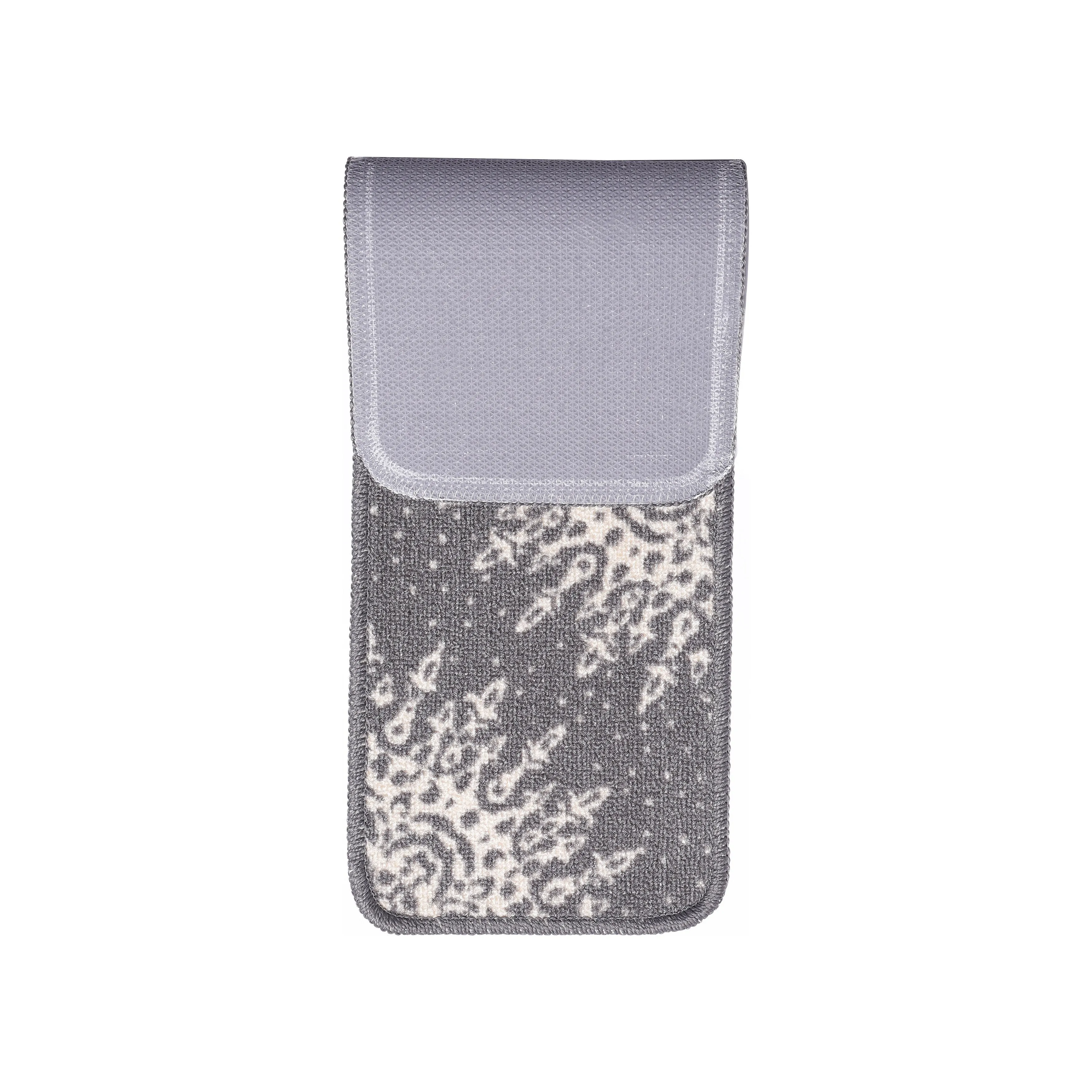 Beverly Rug Indoor Non Slip Steair Treads with Anti-Skid Rubber Backing. Medallion