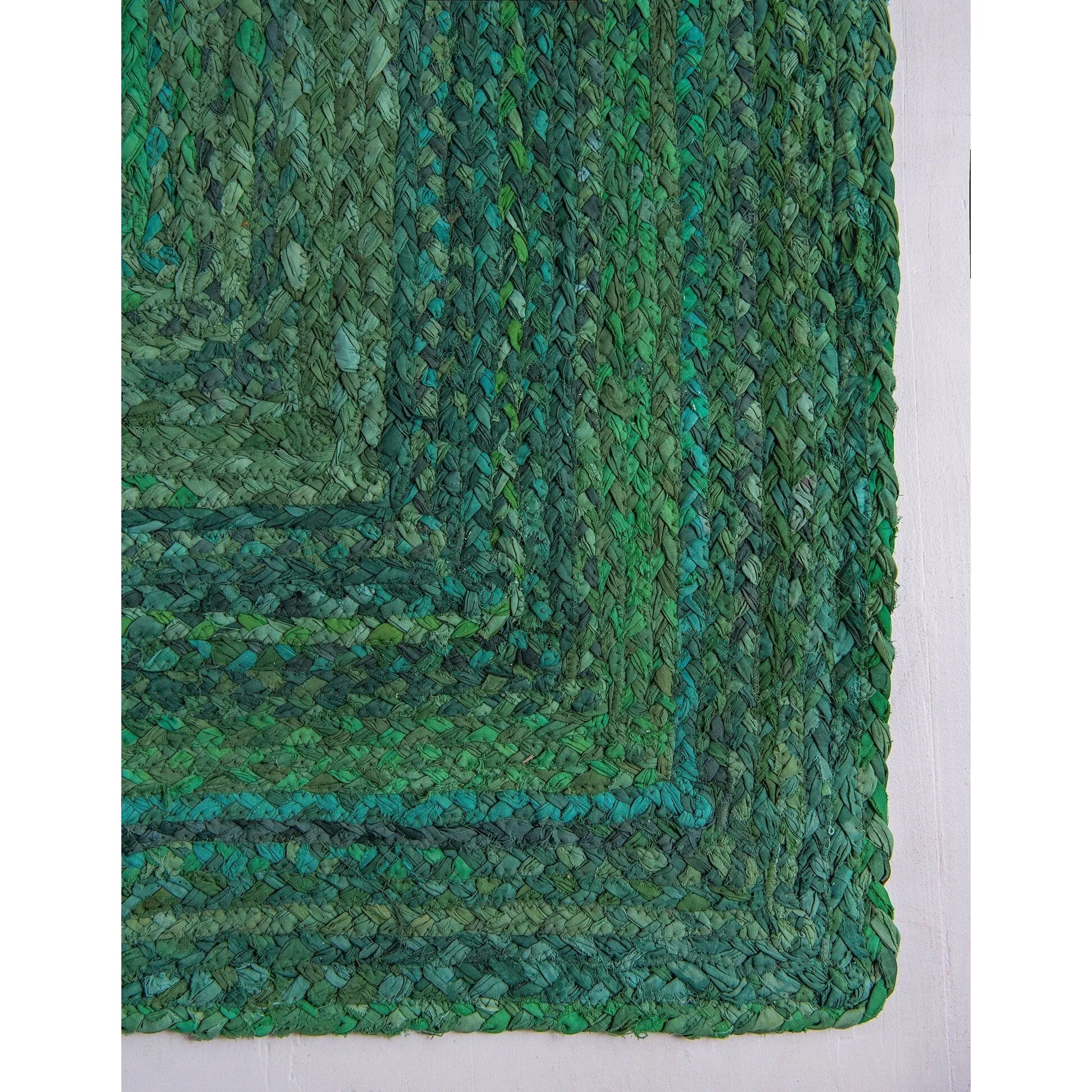 Braided Slin Collection Area Rug