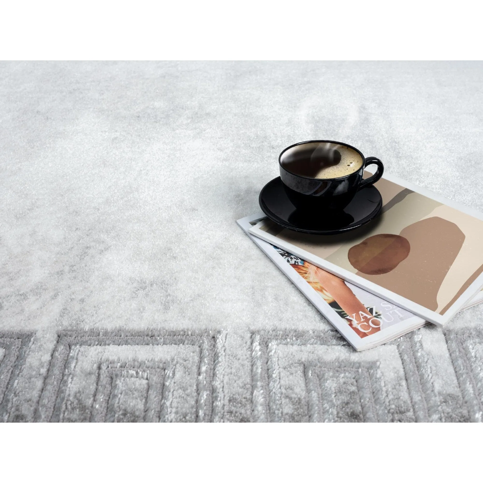 Brooklyn Collection Abstract Border Area Rug