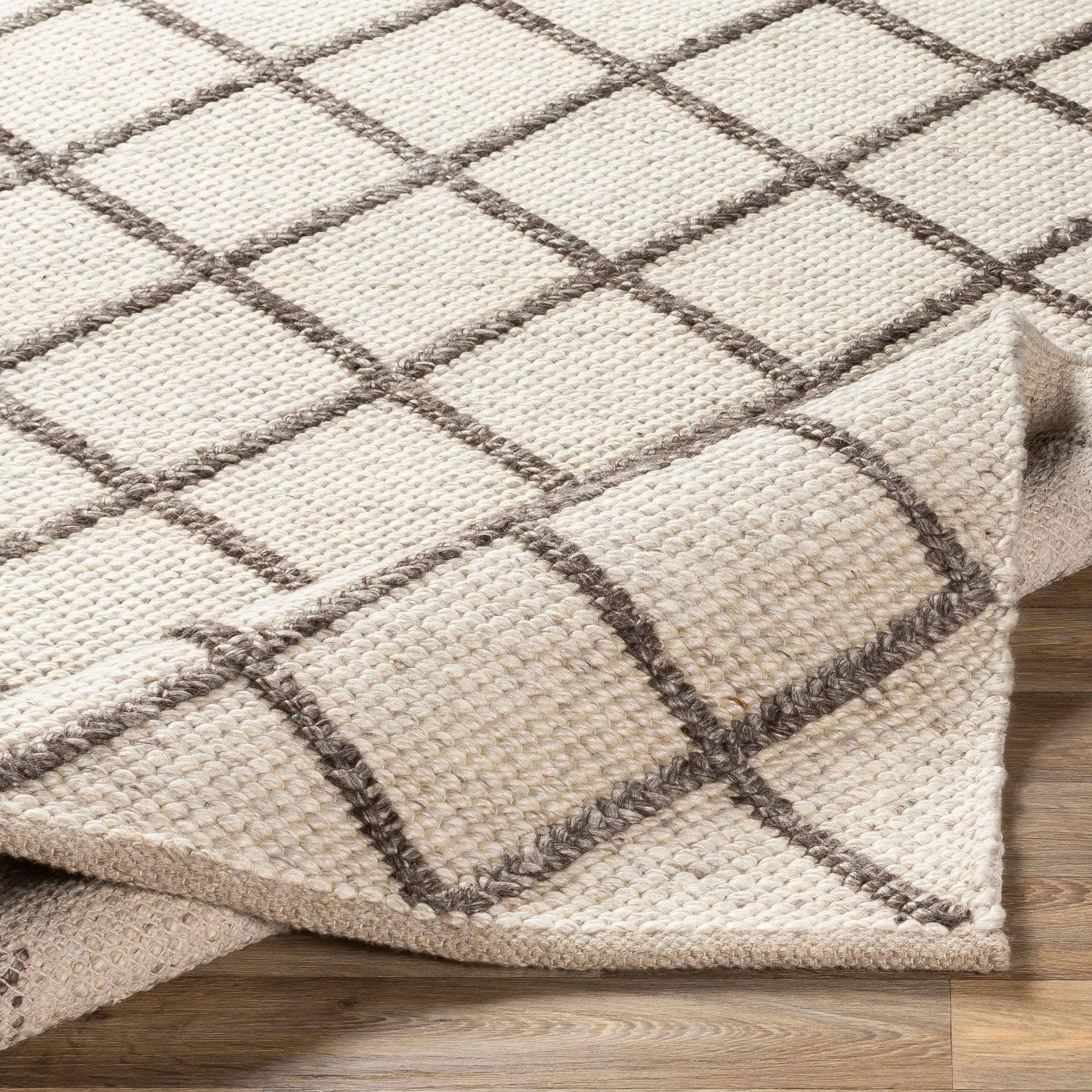 Carson Carrington Taxnas Handmade Wool Blend Nordic Area Rug