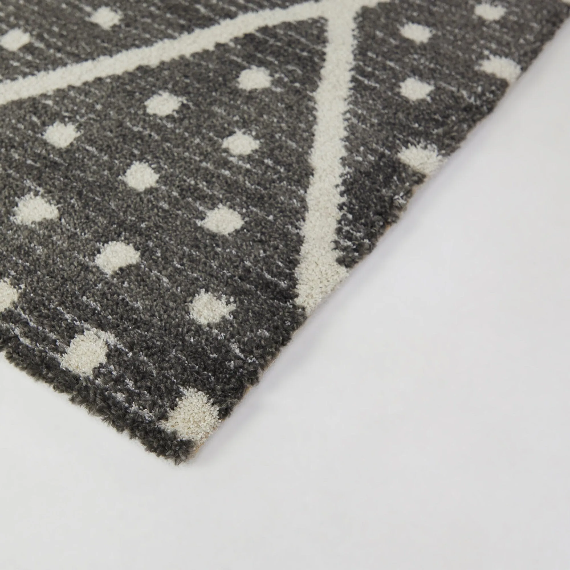 Cecile Polka Dot Diamond Trellis Area Rug