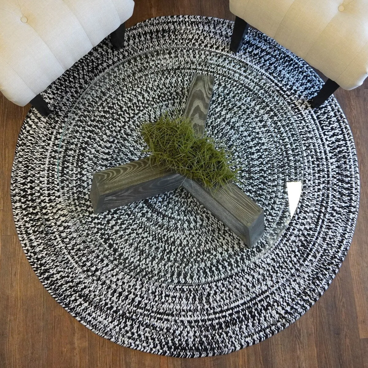 Colonial Mills Trembley Electric Black Round Area Rug