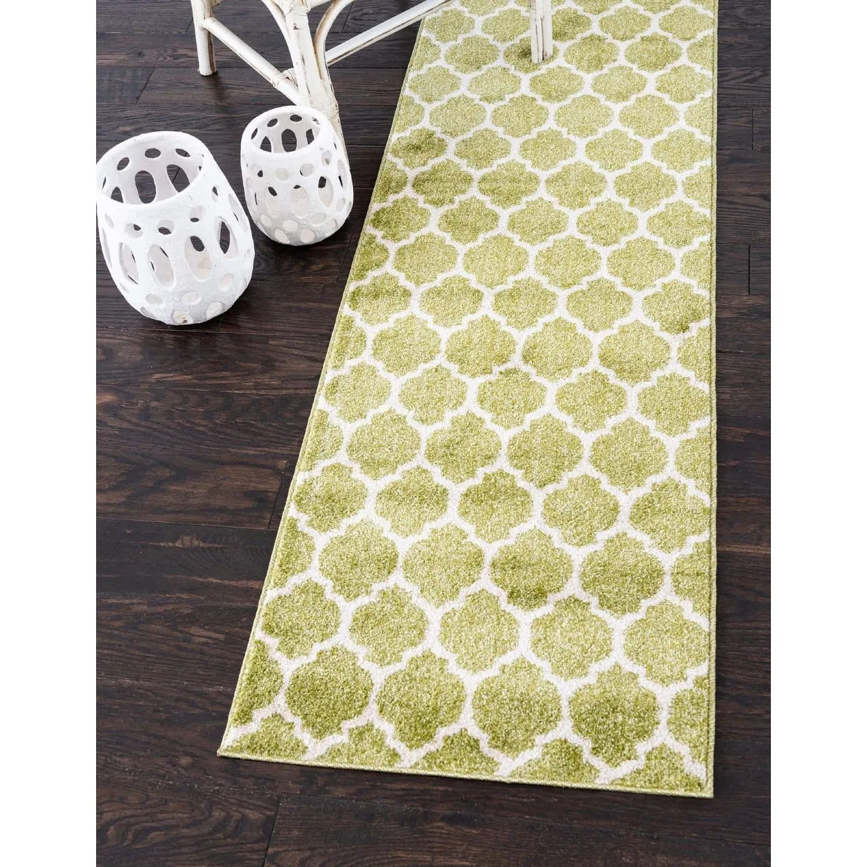 Contemporary Akiva Collection Area Rug