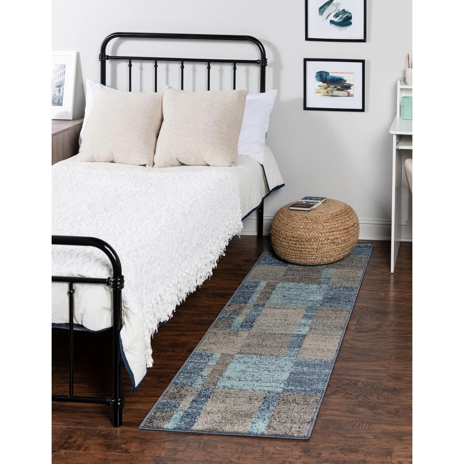 Contemporary Beallara Collection Area Rug