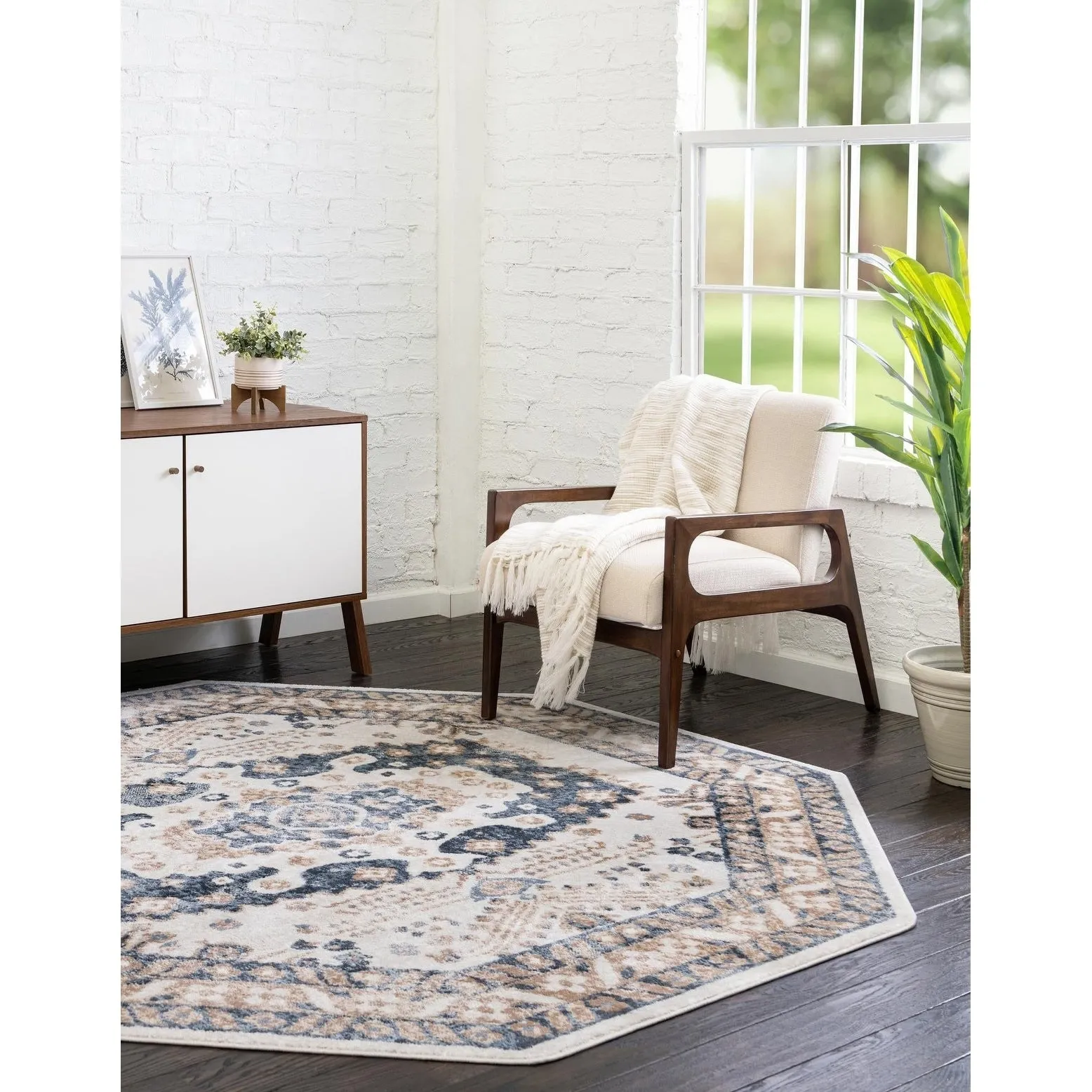 Contemporary Trabzon Collection Area Rug