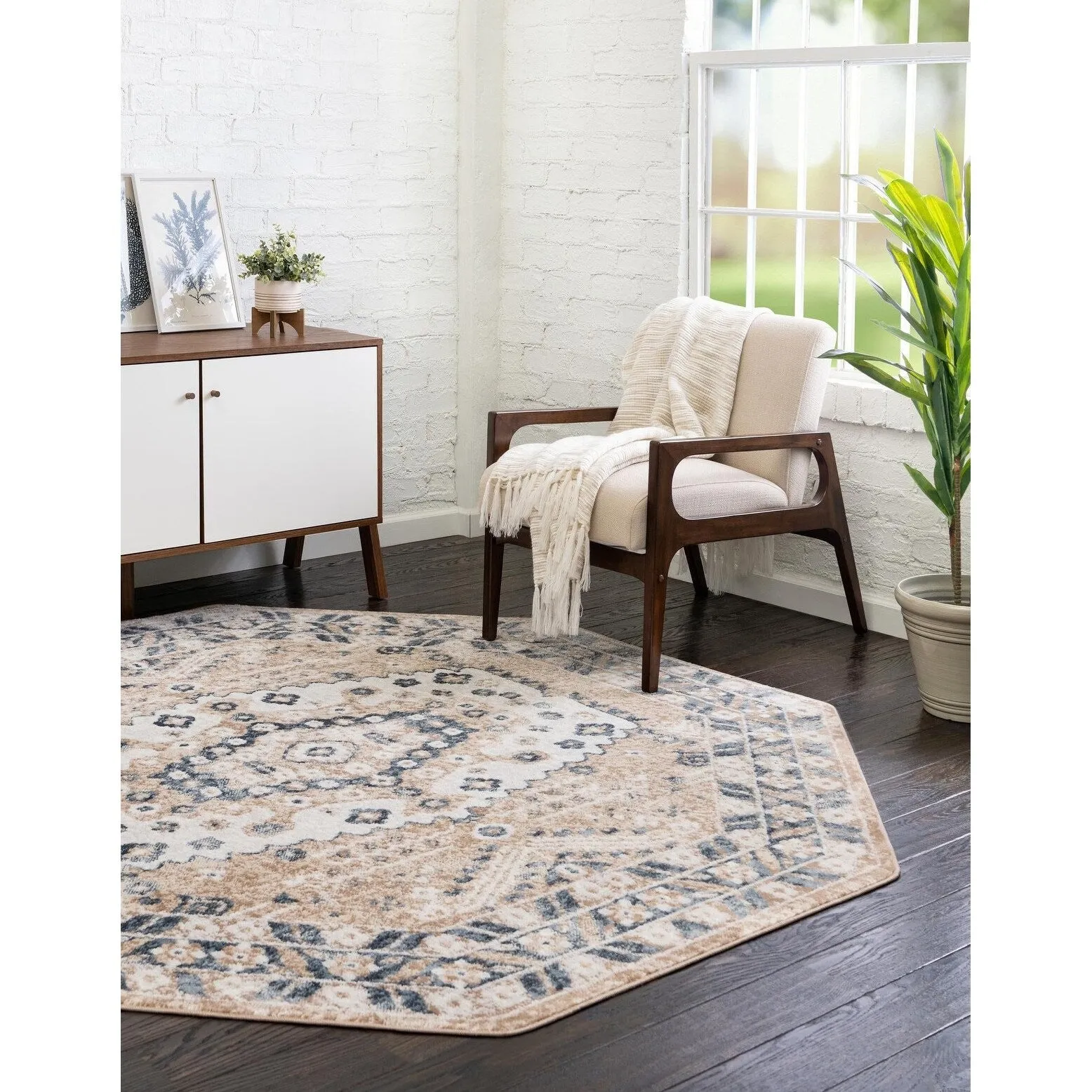 Contemporary Trabzon Collection Area Rug