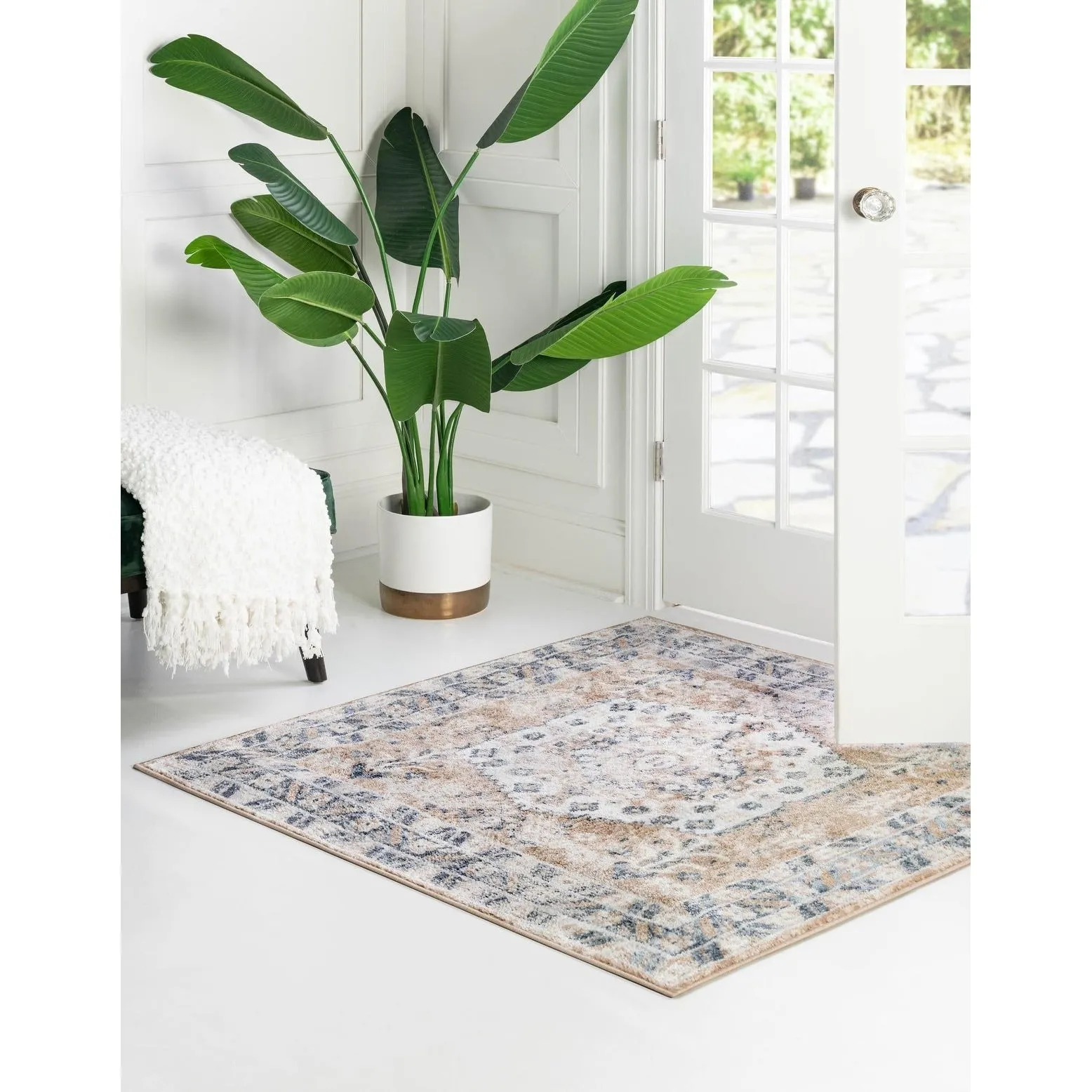 Contemporary Trabzon Collection Area Rug
