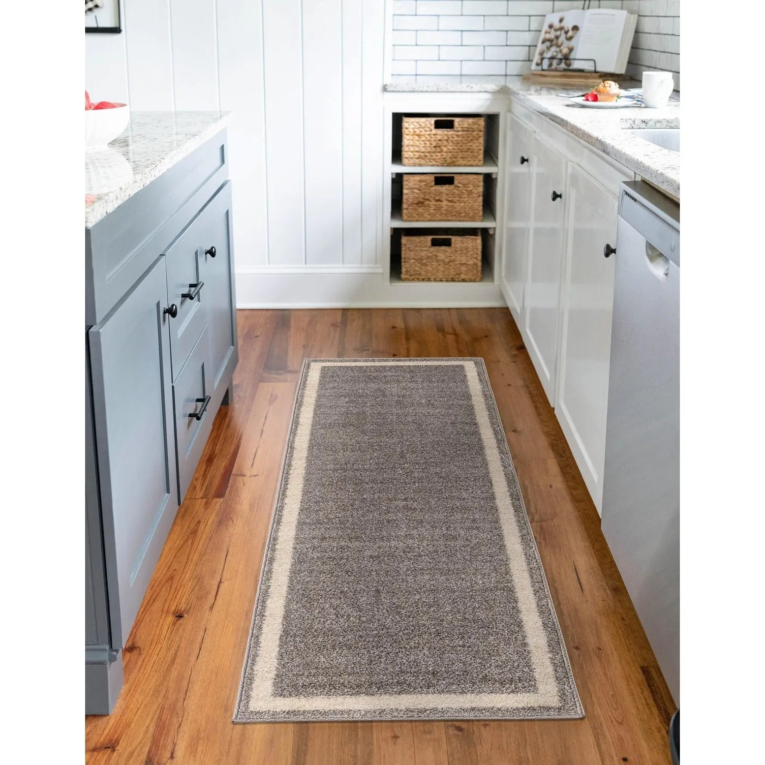 Contemporary Weby Collection Area Rug