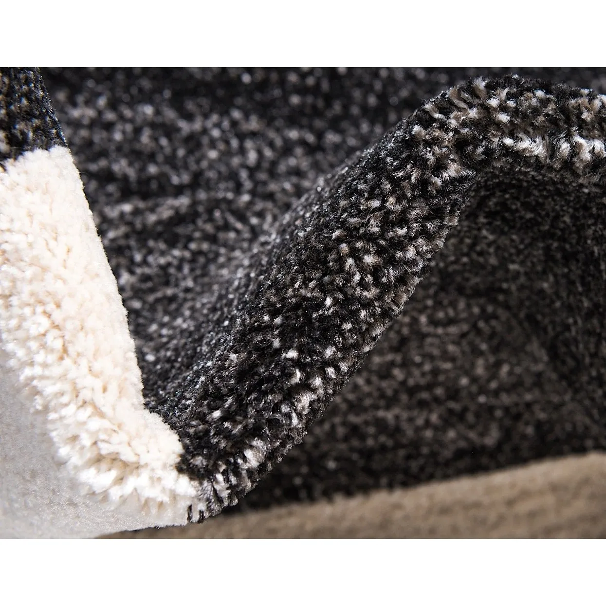 Contemporary Weby Collection Area Rug