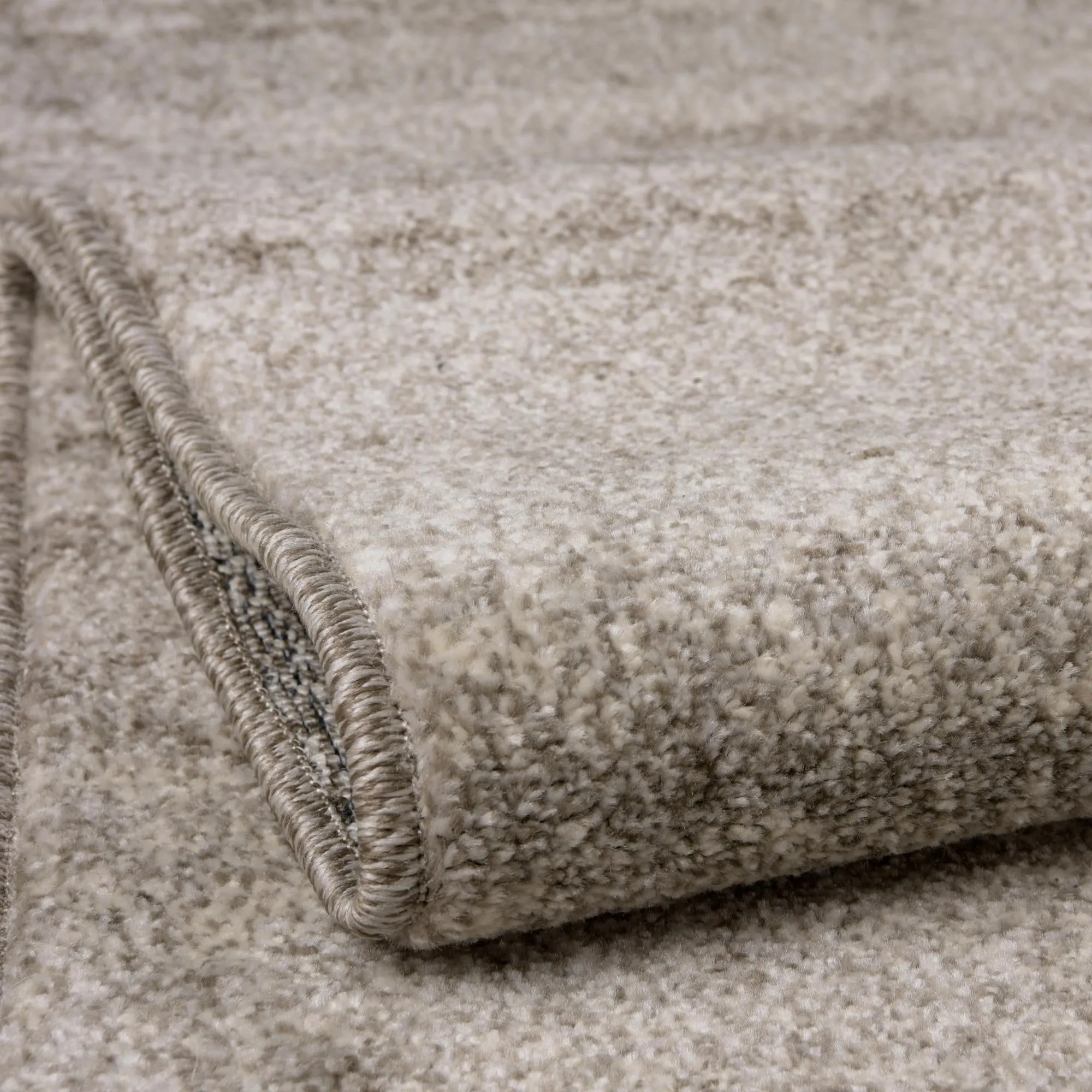 Contemporary Weby Collection Area Rug