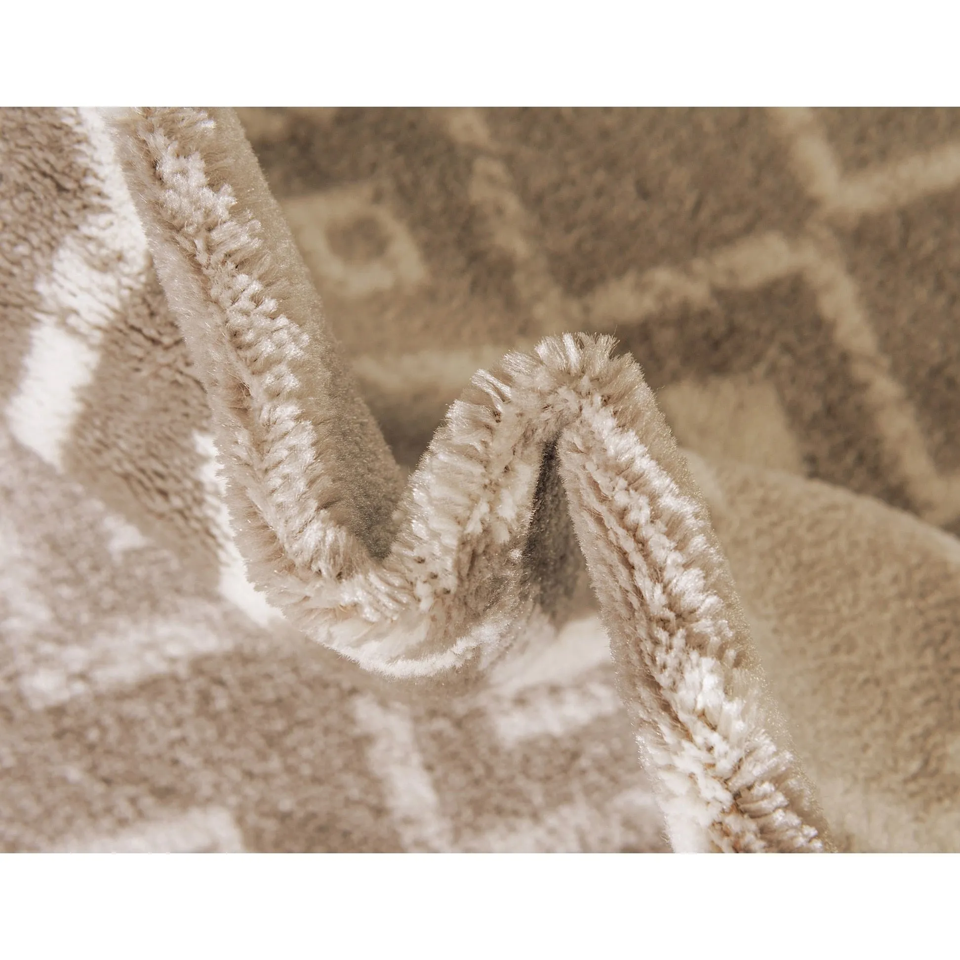 Contemporary Zala Collection Area Rug