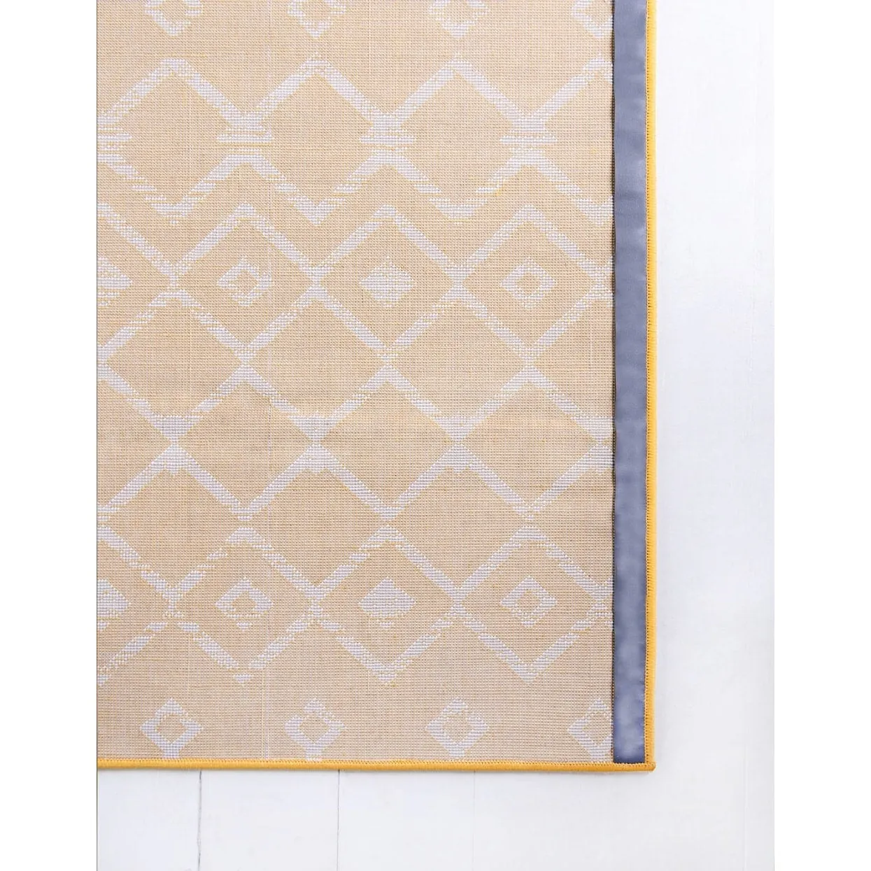 Contemporary Zala Collection Area Rug