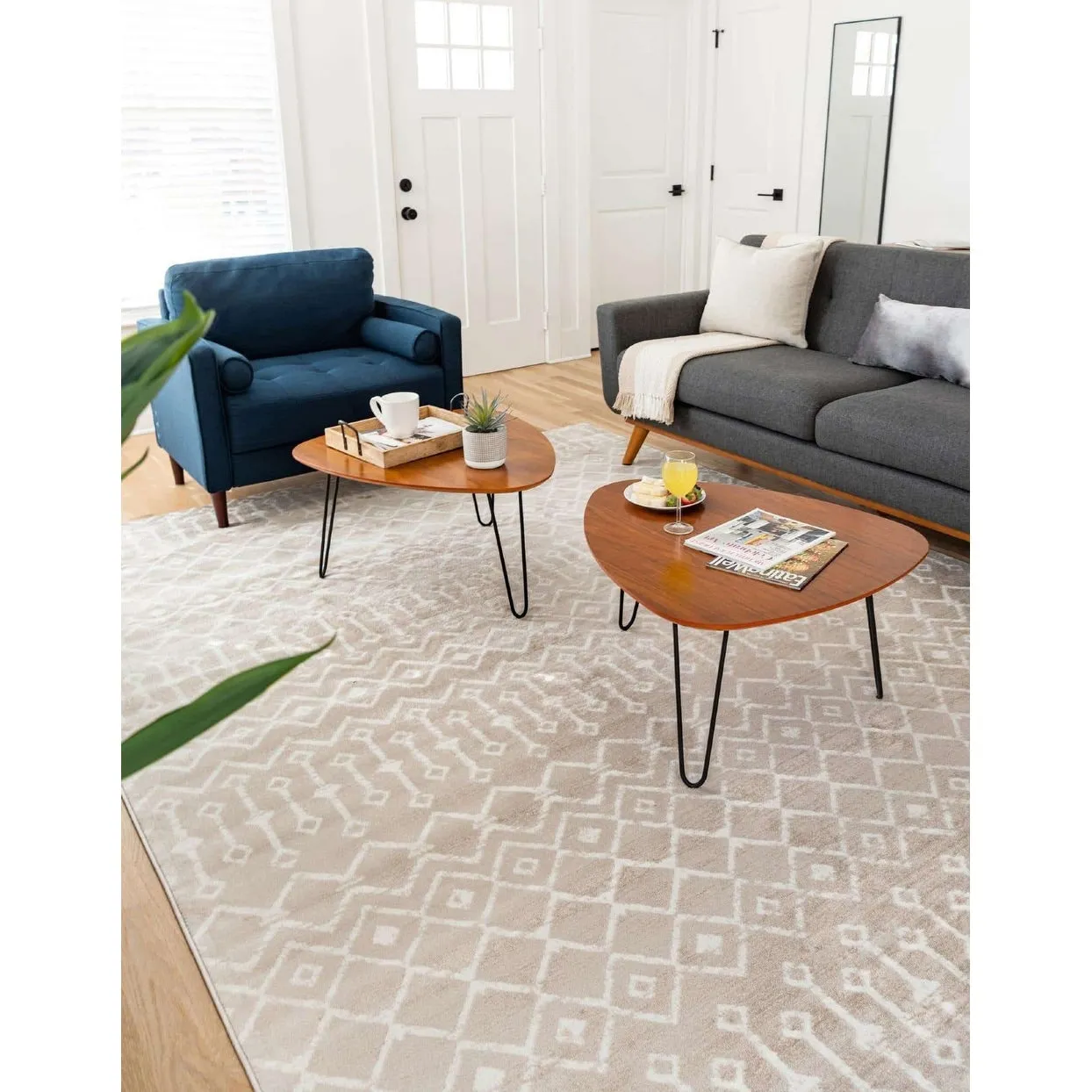 Contemporary Zala Collection Area Rug