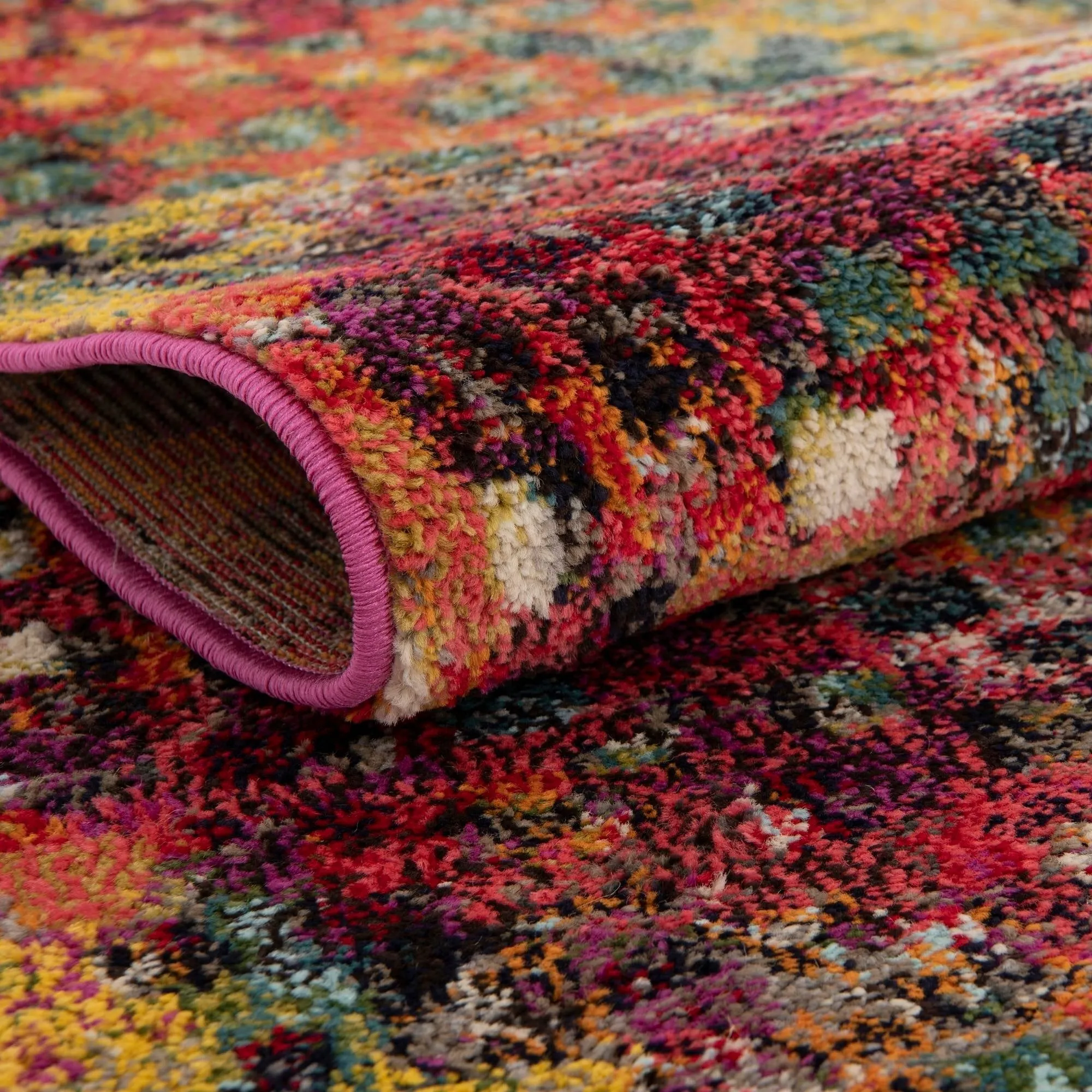 Contemporary Zhale Collection Area Rug