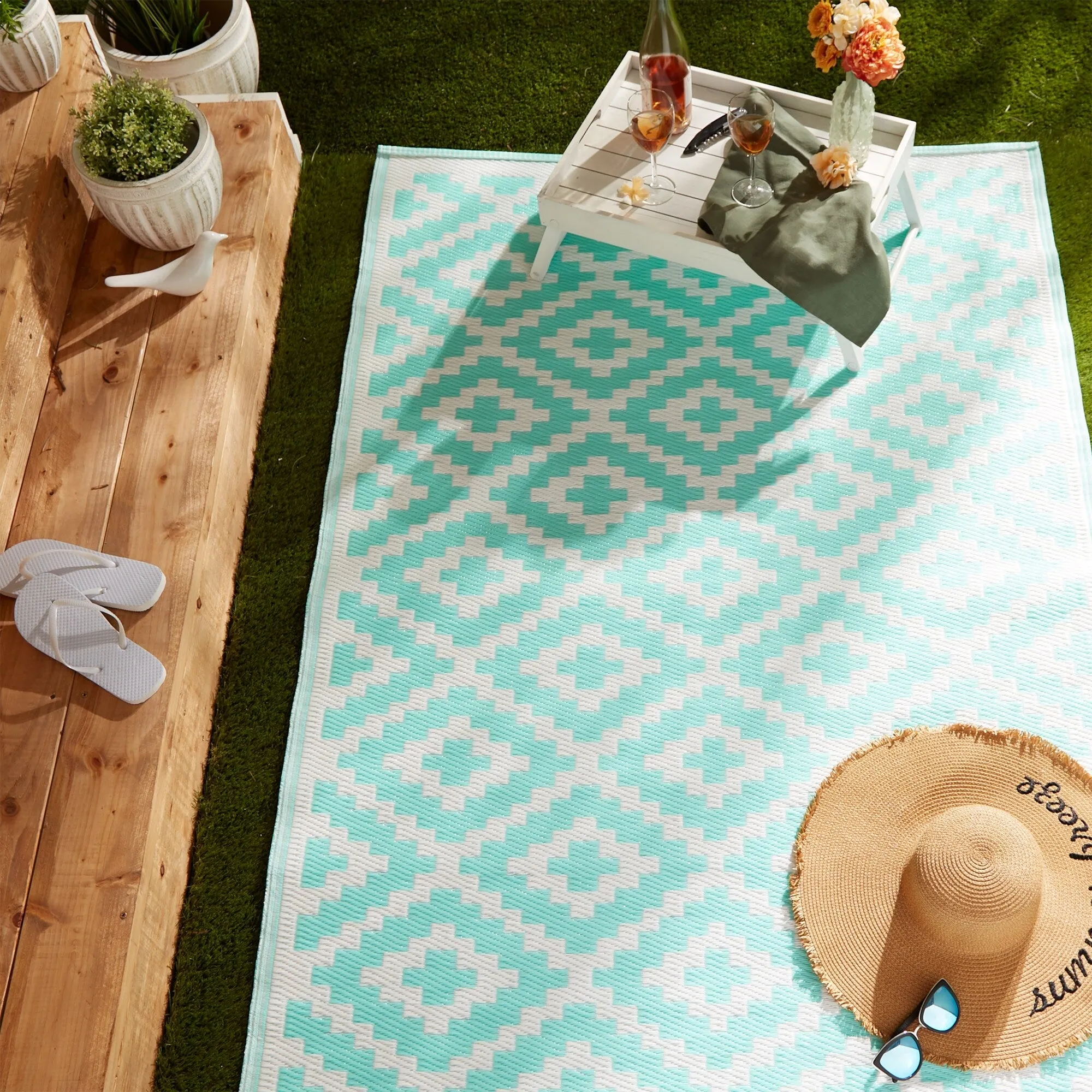 DII Black and White Mesa Outdoor Rug 4x6 Ft