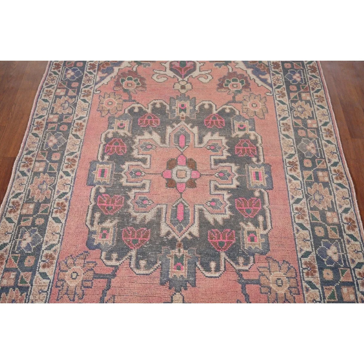Distressed Pink Bakhtiari Antique Persian Rug Hand-Knotted Wool Carpet - 4'1 x 7'7