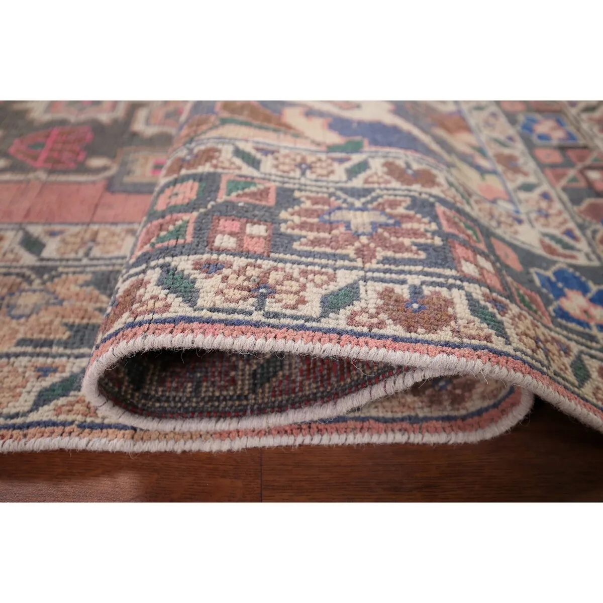 Distressed Pink Bakhtiari Antique Persian Rug Hand-Knotted Wool Carpet - 4'1 x 7'7