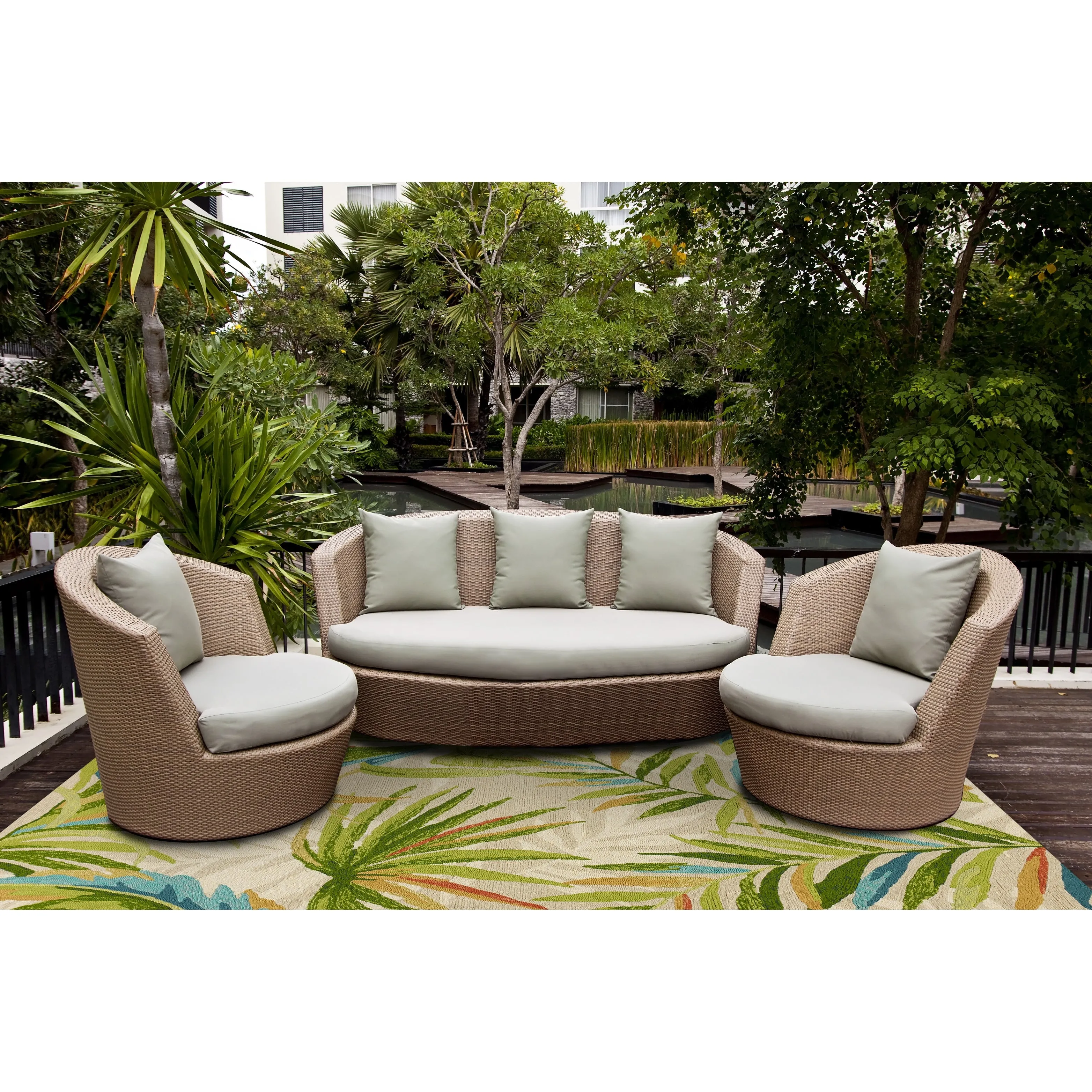 Domani Trails Tropical Leaf Hand-hooked Indoor/Outdoor Area Rug