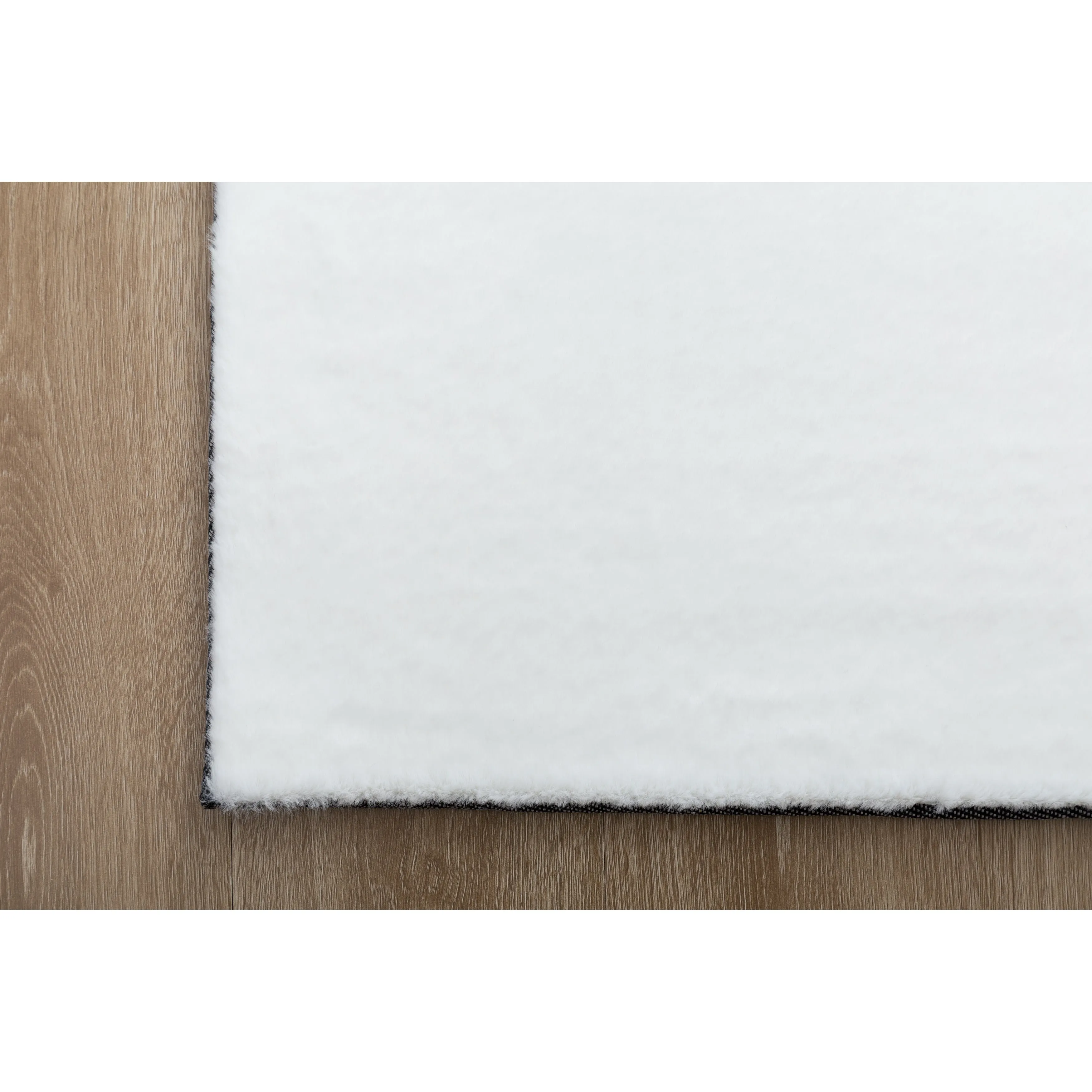Faux-Rabbit Collection Beautiful Faux-Fur Rug