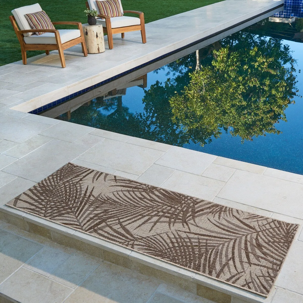 Gertmenian Paseo Paume Havana Brown Casual Palm Leaf Flatweave Indoor/ Outdoor Area Rug