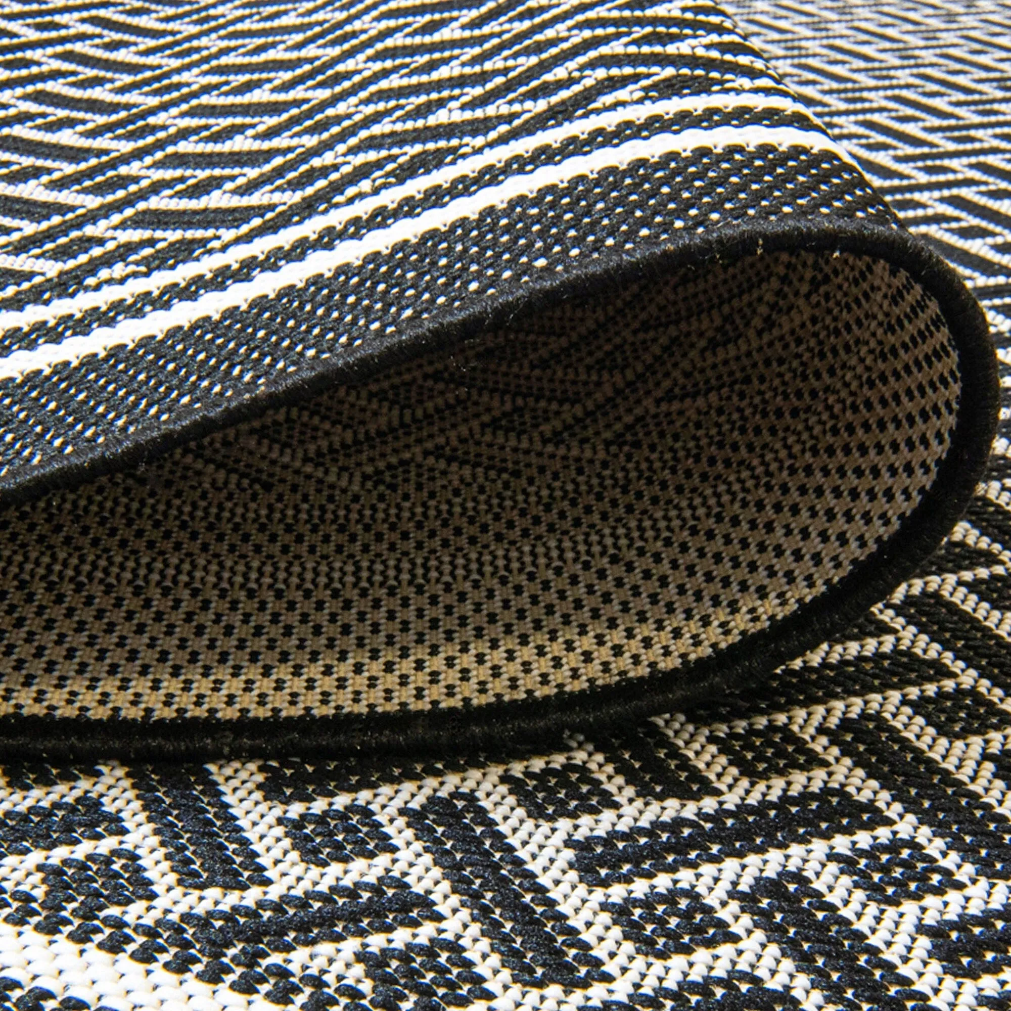 Gertmenian Paseo Soroa Black/White Classic Border Flatweave Indoor/ Outdoor Area Rug
