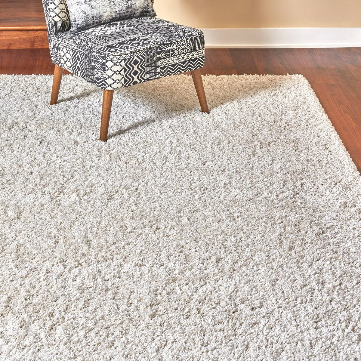 Gertmenian Ultimate Shag Solid Ivory Plush Shag Area Rug