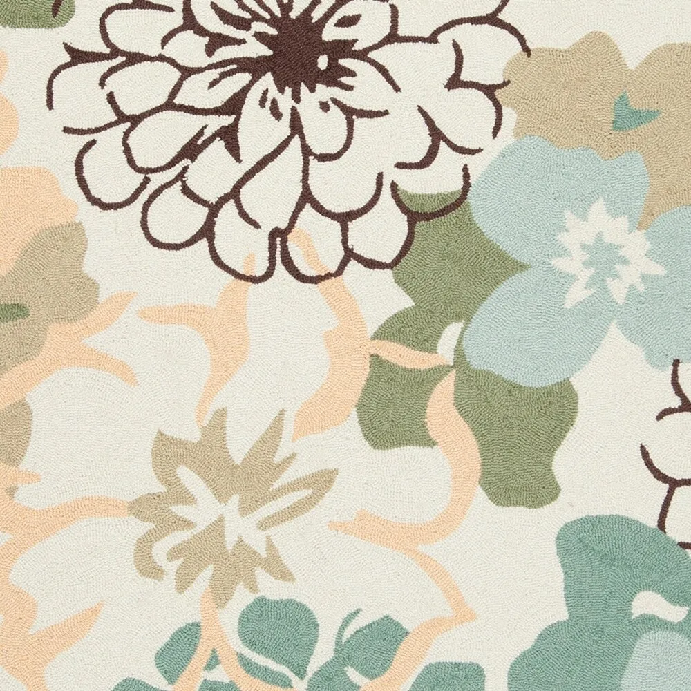 Hand-hooked Farmington Green Area Rug