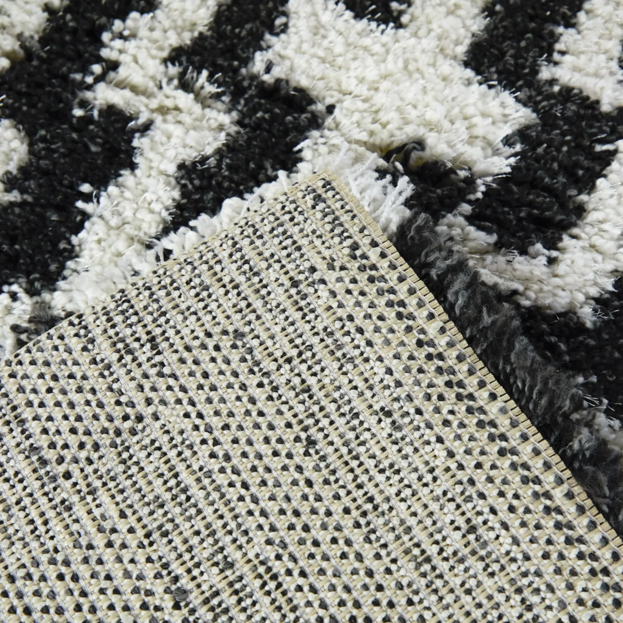 Hideki Modern Geometric Shag Area Rug