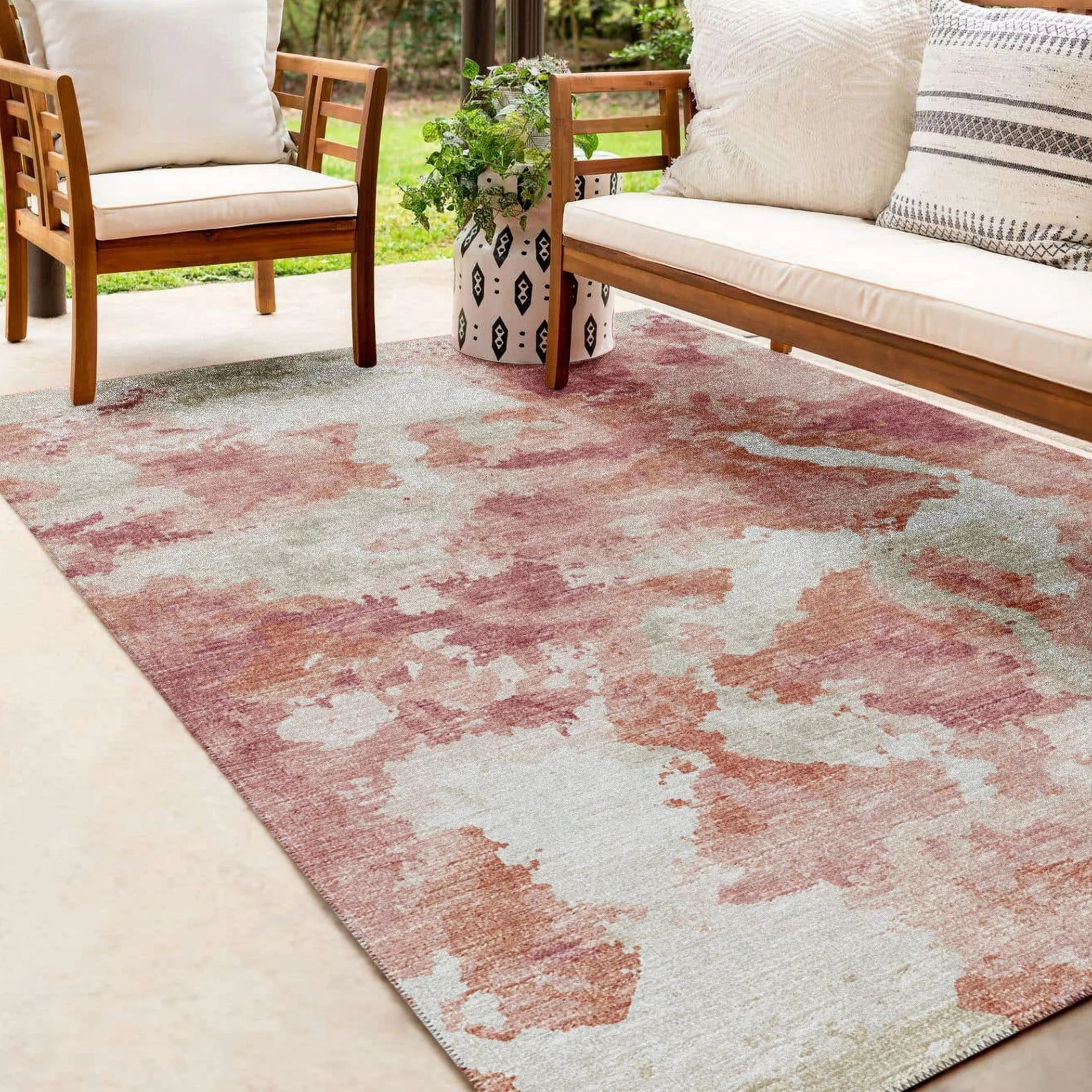 Indoor/ Outdoor Accord Modern Polyester Washable Rug New