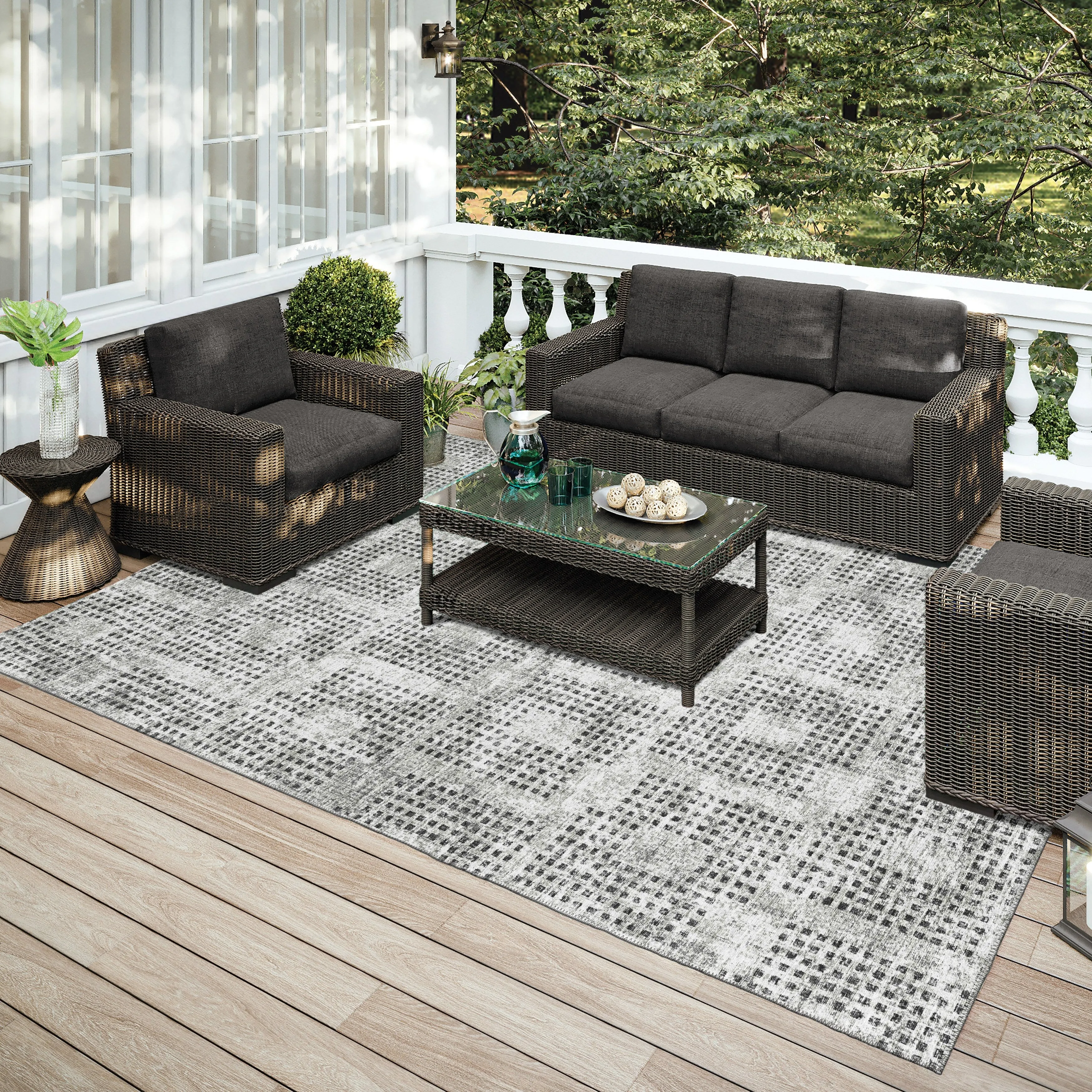 Indoor/ Outdoor Eleanor Modern Houndstooth Washable Rug